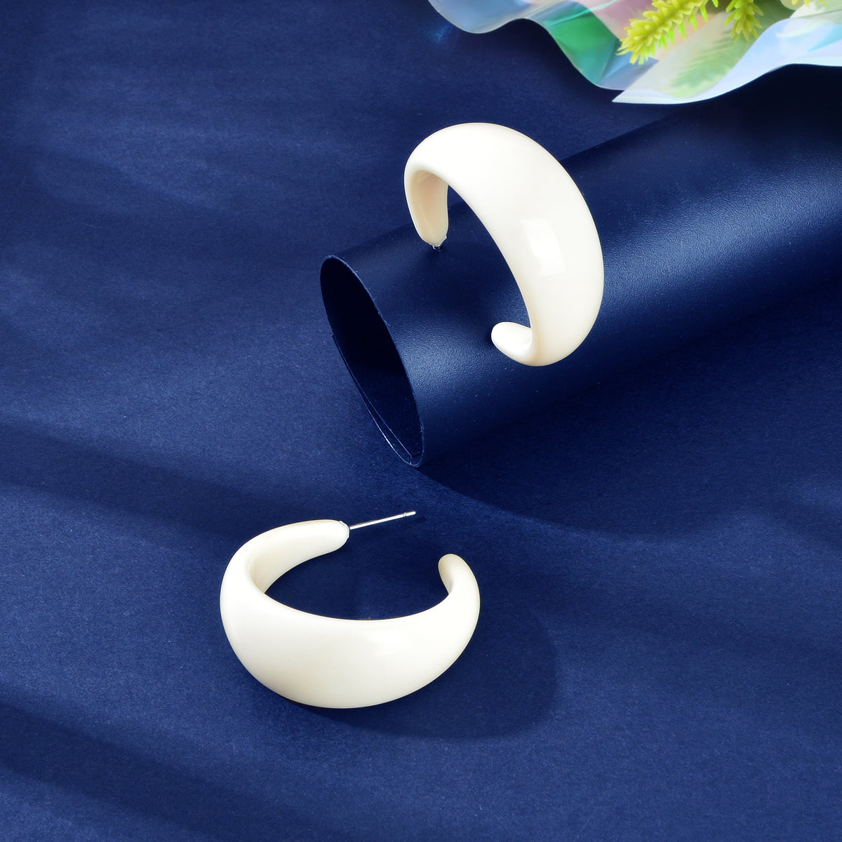 Fashion Round Yellow White Resin Hoop Earrings Circle C Shape Acrylic Cuff Stud
