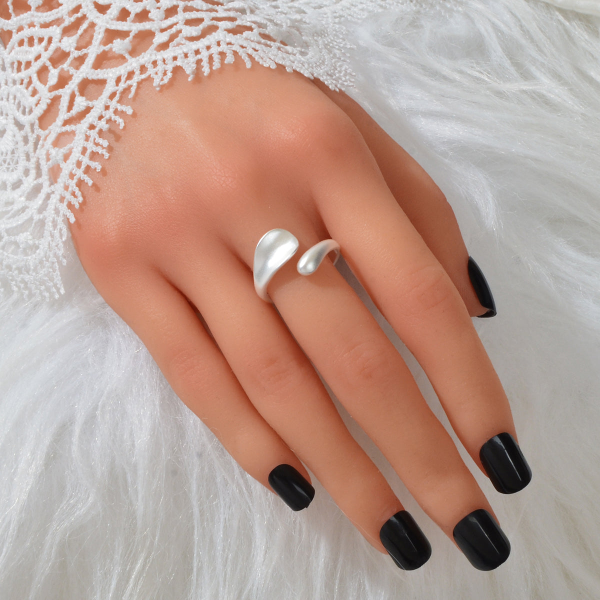 Female Minimalist Jewellery Gold Leaf Design Finger Ring Girl Wedding Party Band