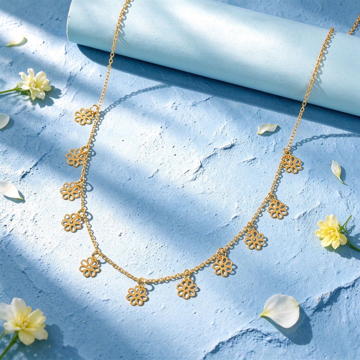 Elegant Gold Silver Hollow Flower Pendant Necklace Party Banquet Jewellery Gift