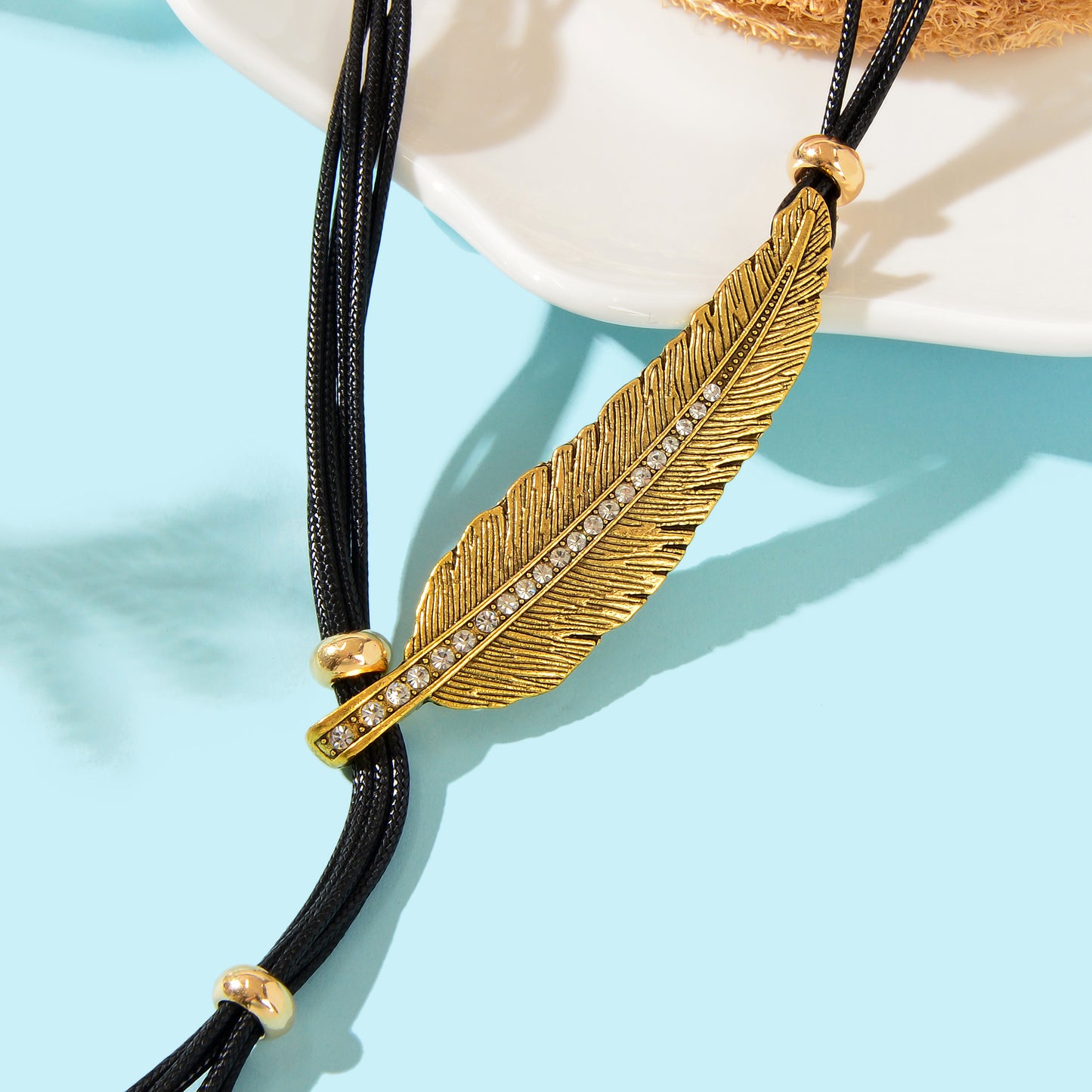 1pc Western Bohemian Black PU Rope Handmade Antique Silver gold Feather Pendant Necklace Women Holiday Jewelry