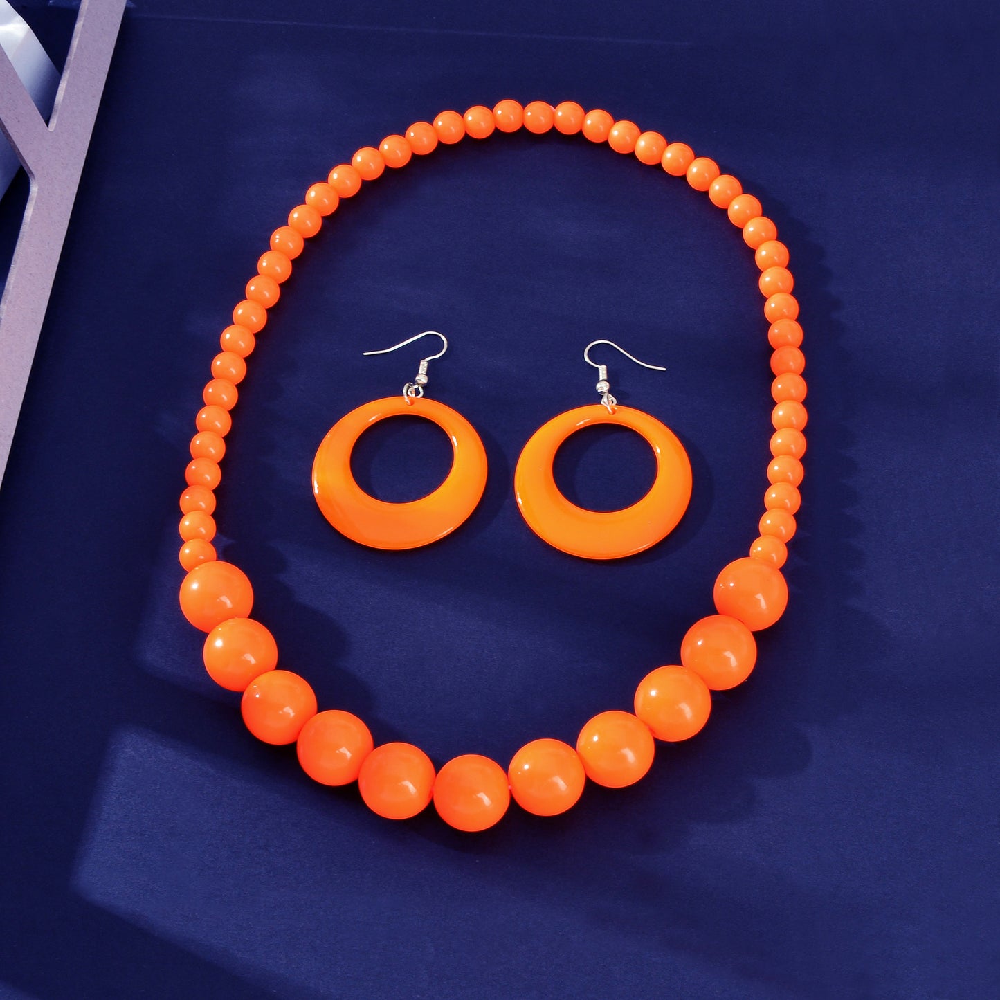 Bohemian Vacation Eye-catching Jewelry set Beads Collar Chunky Necklace and Circle Dangle Earrings Exaggerated Jewelry Set