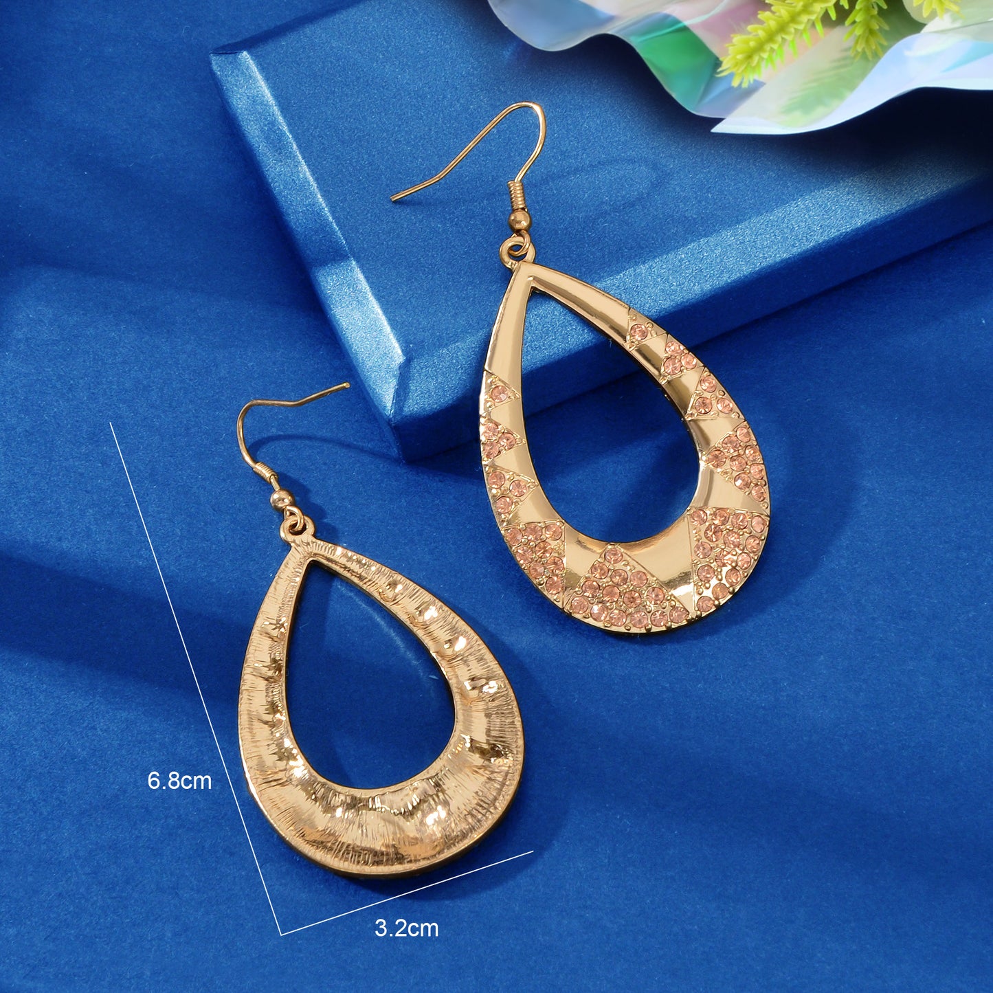 Luxurious Sparkling Pink Rhinestone Decor Golden Hollow Water Drop Earrings Party Wedding Jewelry