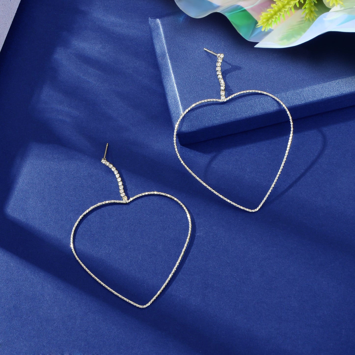 Trendy Rhinestone Decor Silvery Heart Dangle Earrings Women Party Daily Prom Jewelry