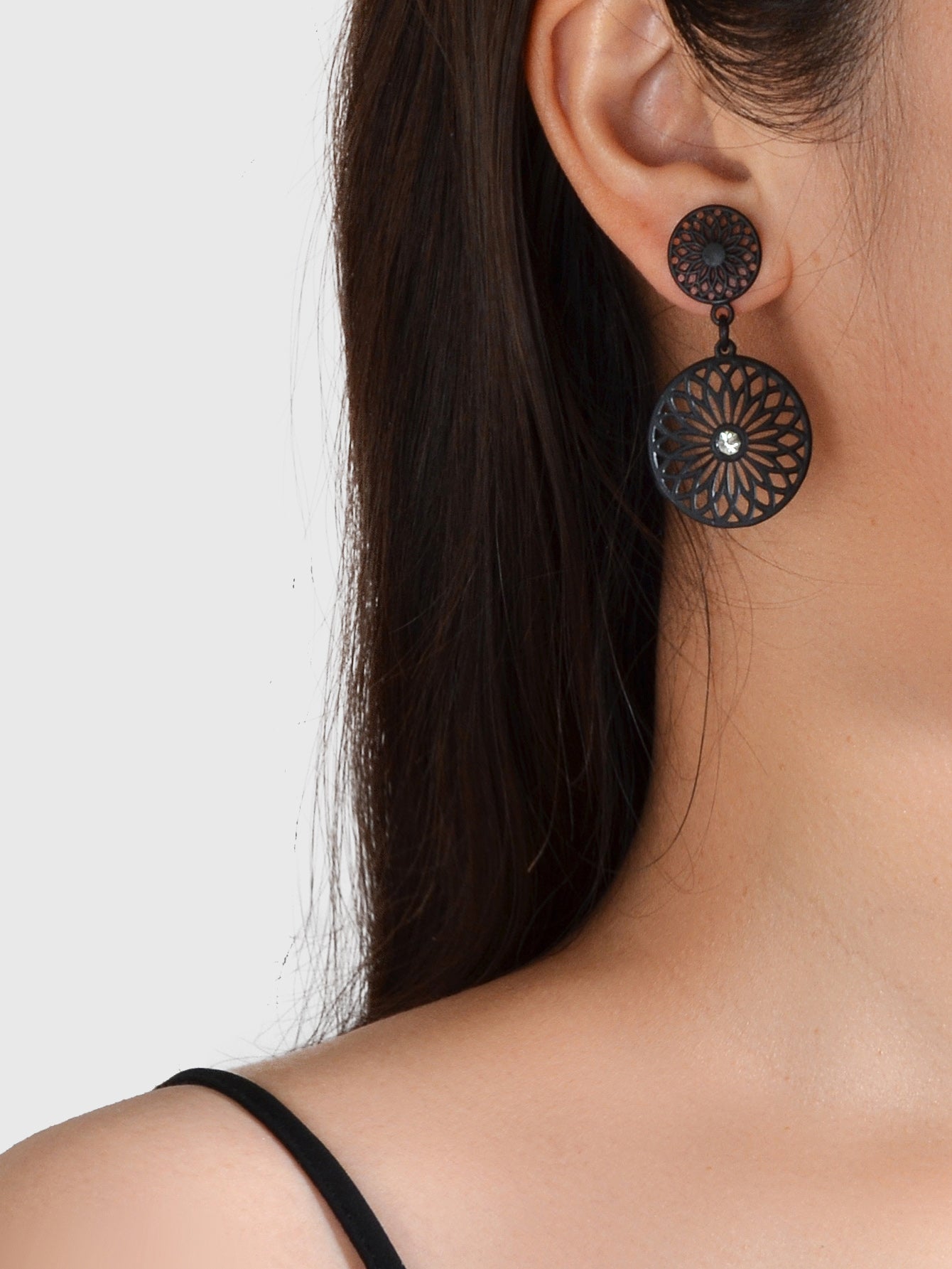 Vintage Jewellery Hollow Out Mandala Black Carved Flower Pattern Round Earrings