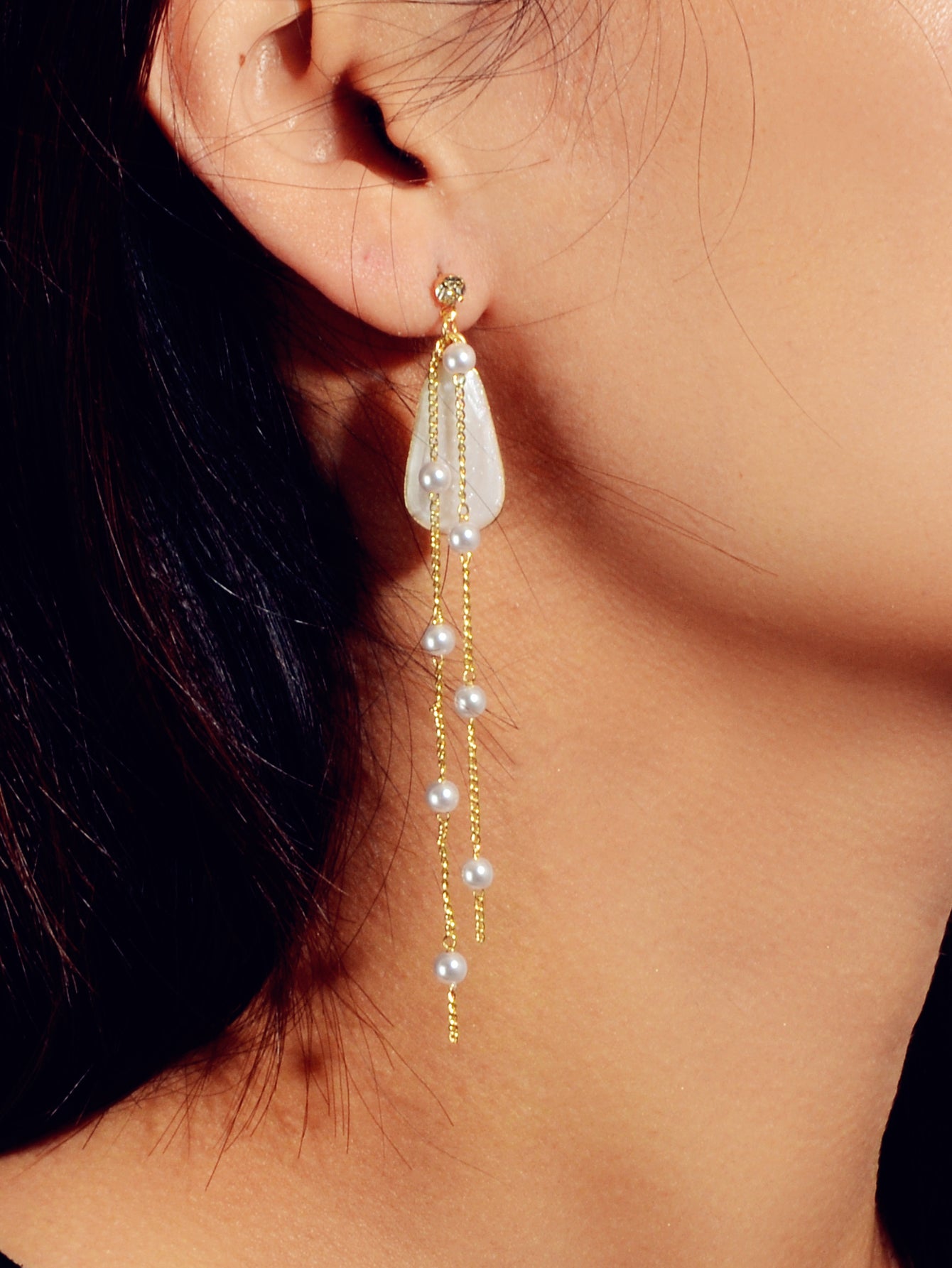 Retro Design Asymmetric Long Gold Chain Pearl Enamel Geometric Dangle Earrings