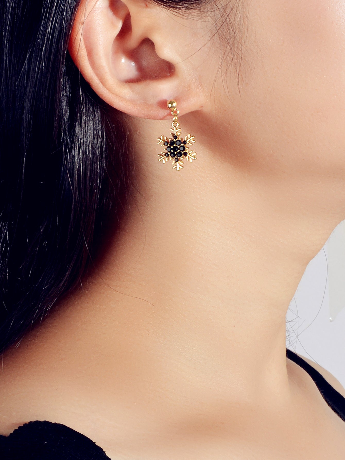 Dainty Gifts for Women Red Black Rhinestone Gold Snowflake Dangle Party Earrings