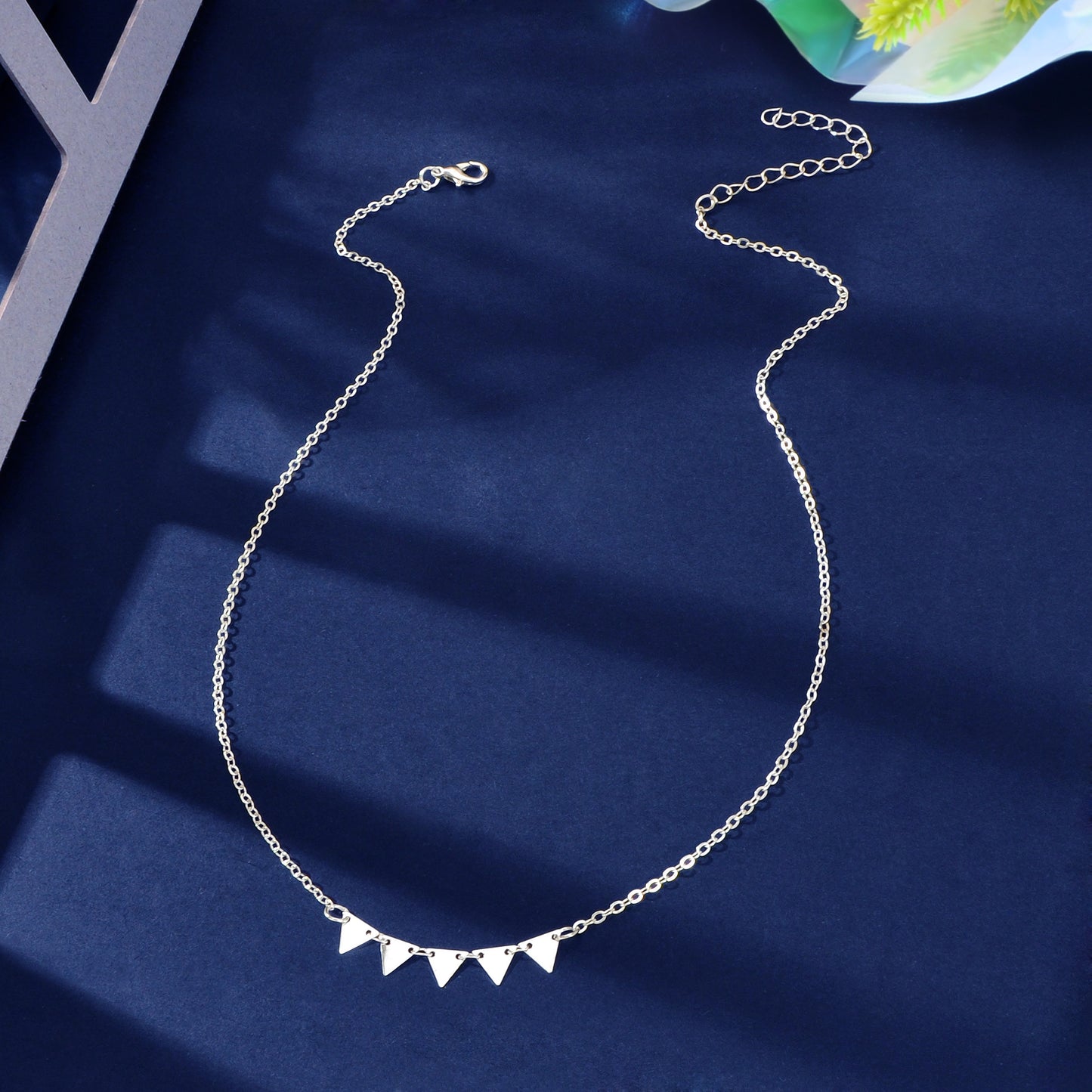 Basic Business Triangle Decor Silvery Chain Collar Necklace Party Daily Officework Jewelry