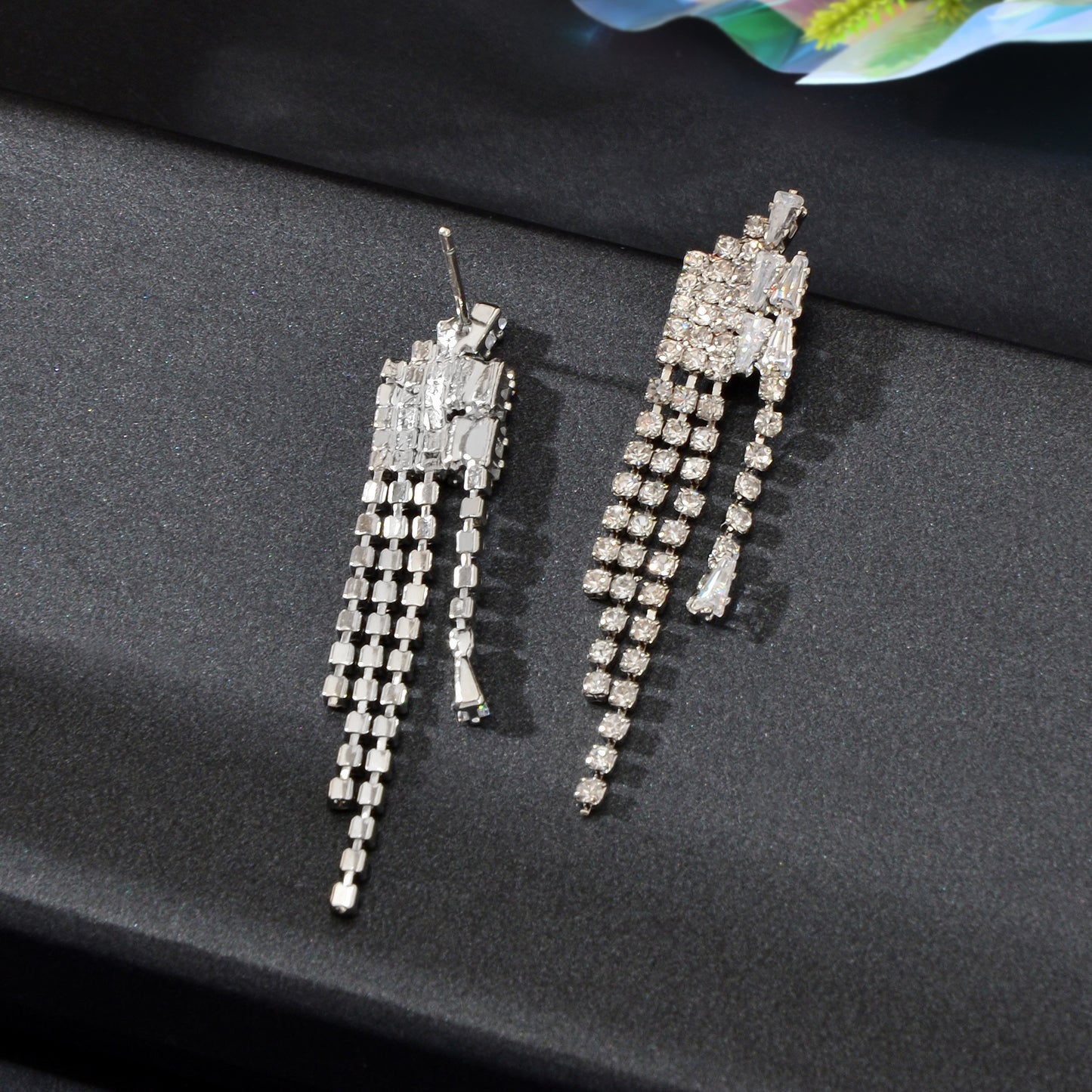 Luxurious Sparkling Rhinestone Tassel Dangle Earrings Stunning Wedding Prom Banquet Jewelry