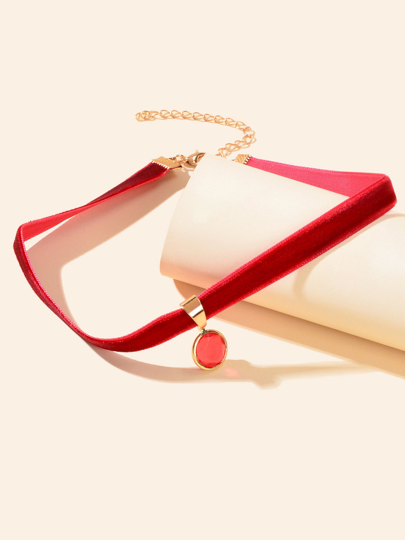 Retro Accessories Red Velvet Round Charm Choker Collar Necklace Festival Jewelry
