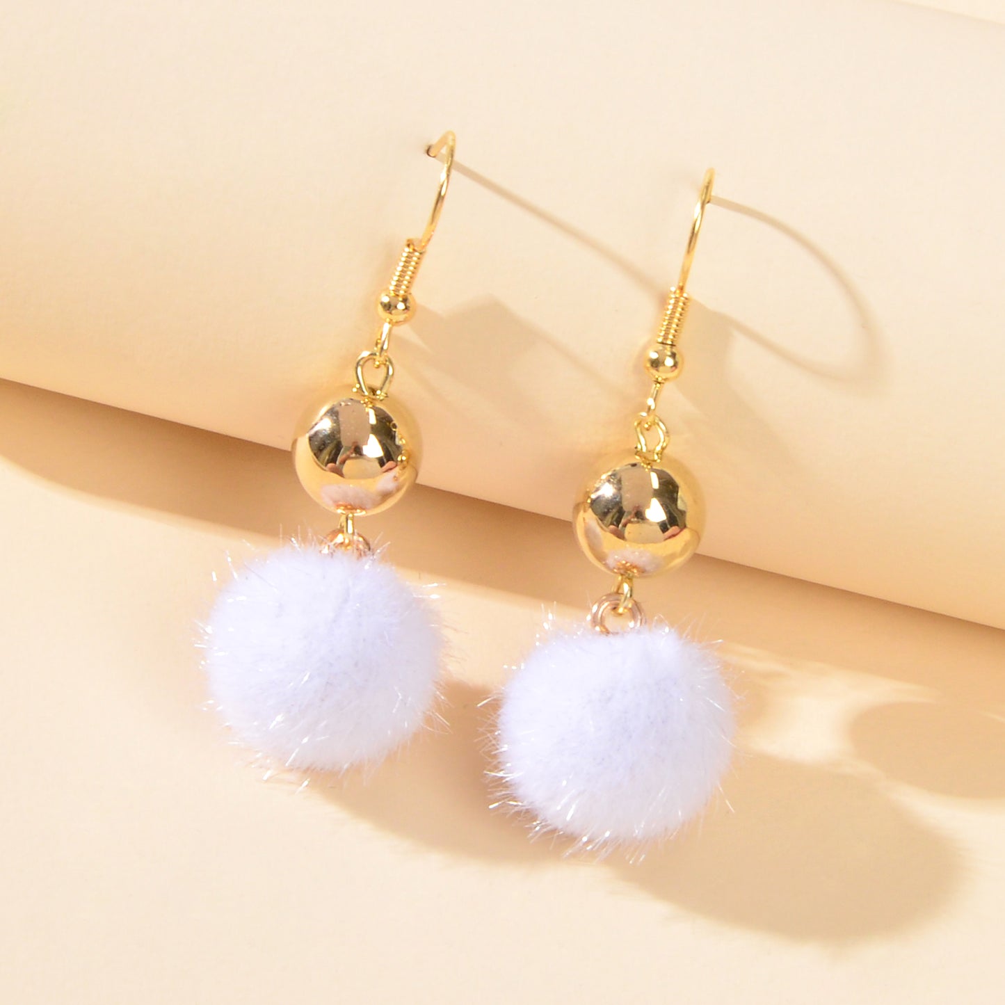 Retro Ladies Jewelry White Black Ball Dangle Earrings Party Decoration for Women