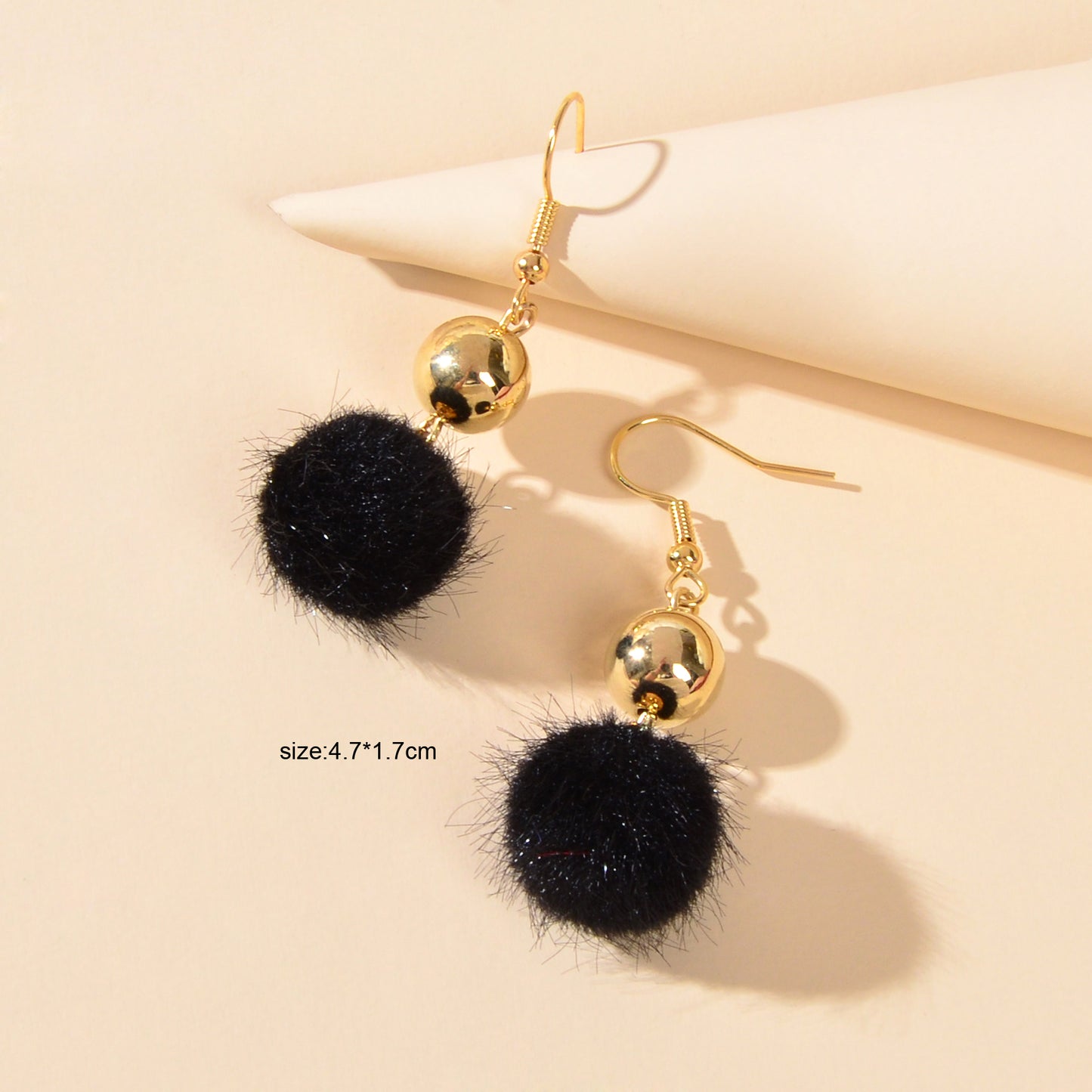 Retro Ladies Jewelry White Black Ball Dangle Earrings Party Decoration for Women