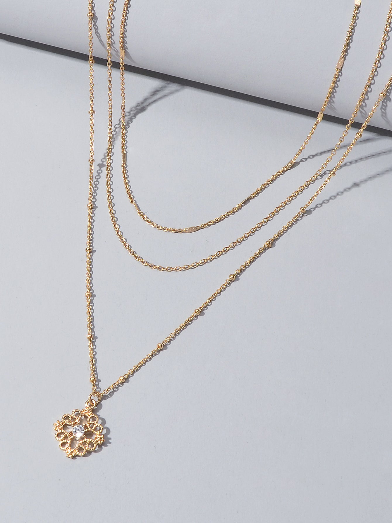 3pcs Female Jewelry Beautiful Multiple Gold Chain Flower Pendant Trendy Necklace