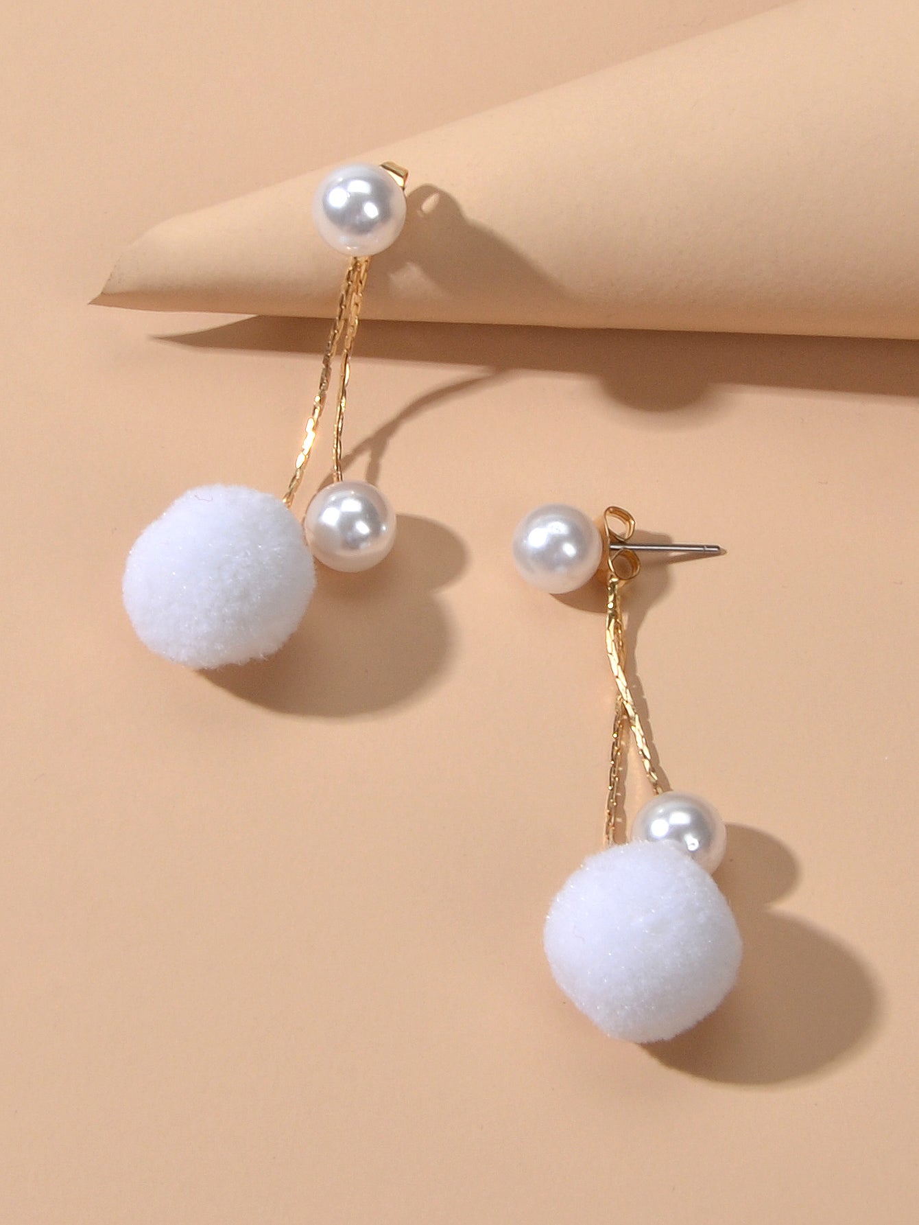 Retro Gold Chain Pearl Decor Ball Dangle Earrings Designer Jewellery Ear Jacket