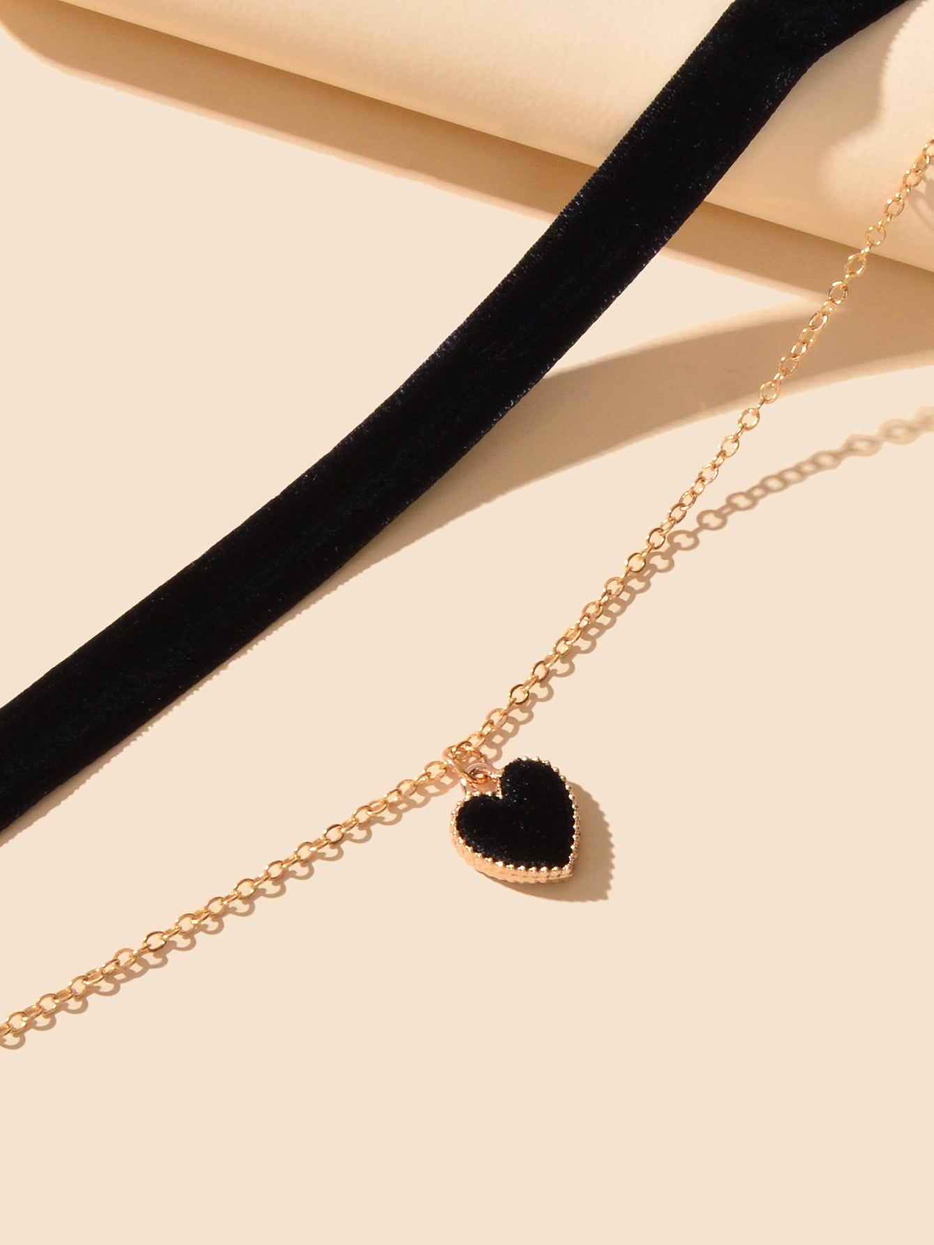 Retro Red Black Velvet Short Choker Gold Chain Double layer Heart Charm Necklace