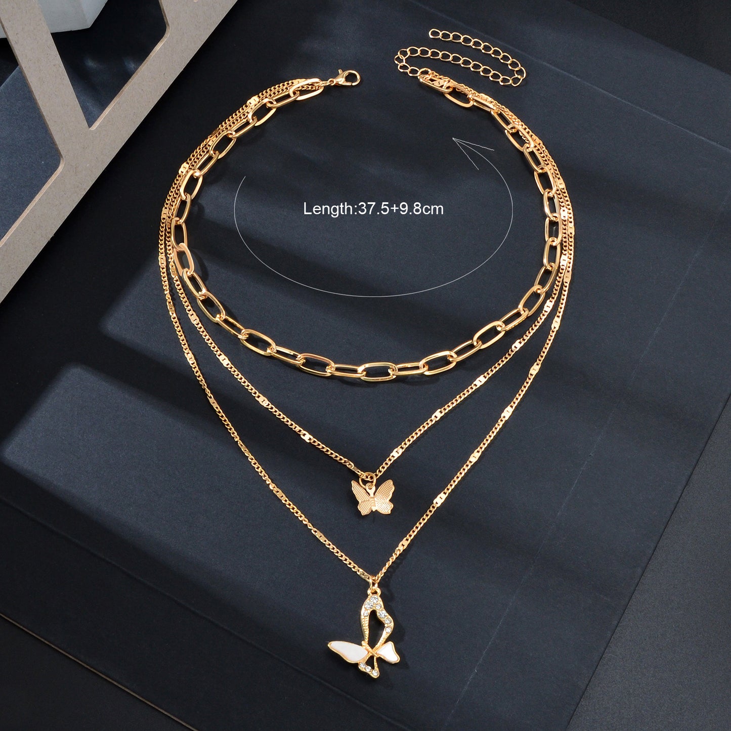 Elegant Golden Layered Chain Butterfly Pendant Necklace for Women Party Social gatherings Jewelry