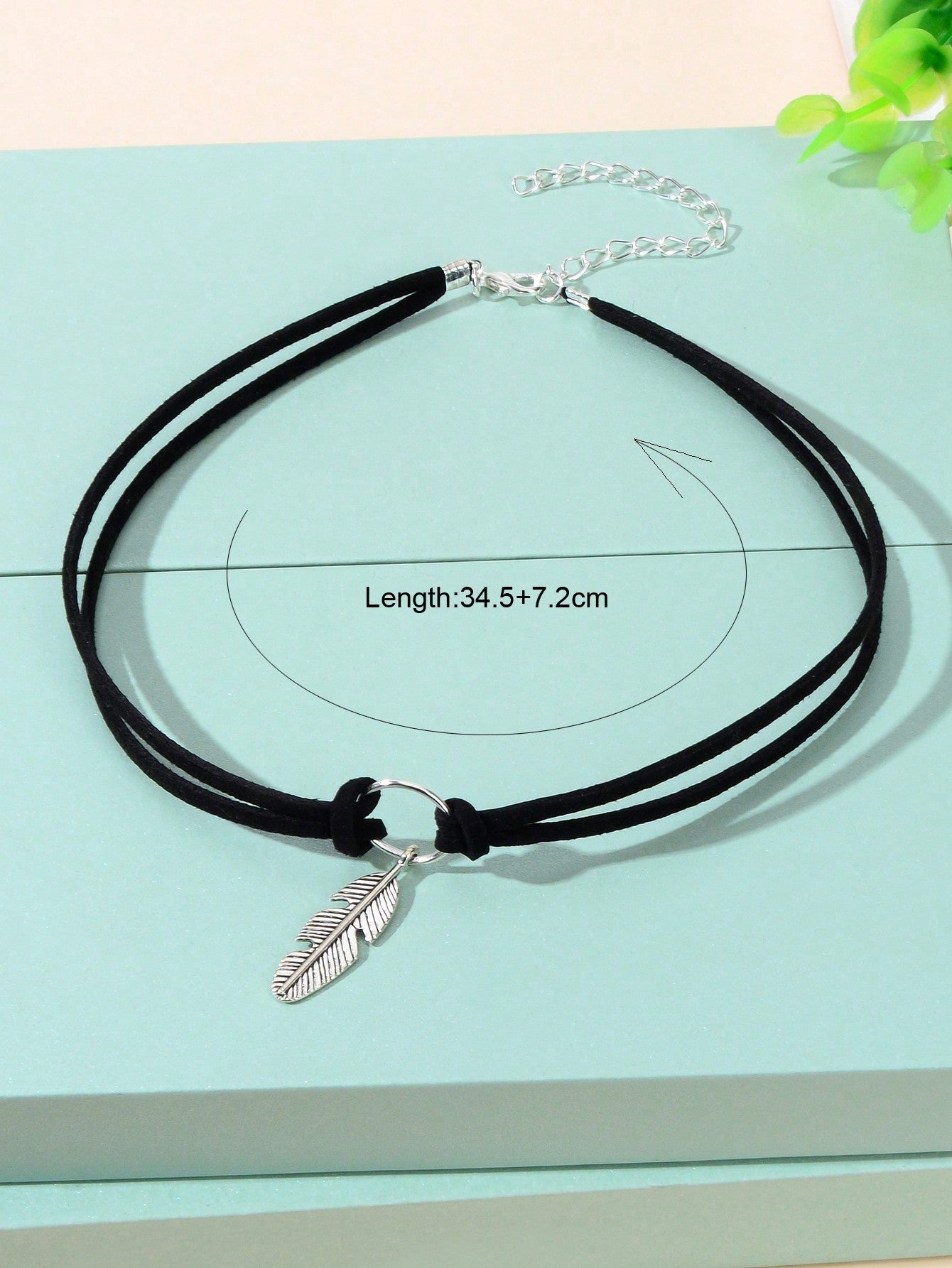 Vintage Feather Pendant Double Layer Leather Necklace - Boho Chic Accessory