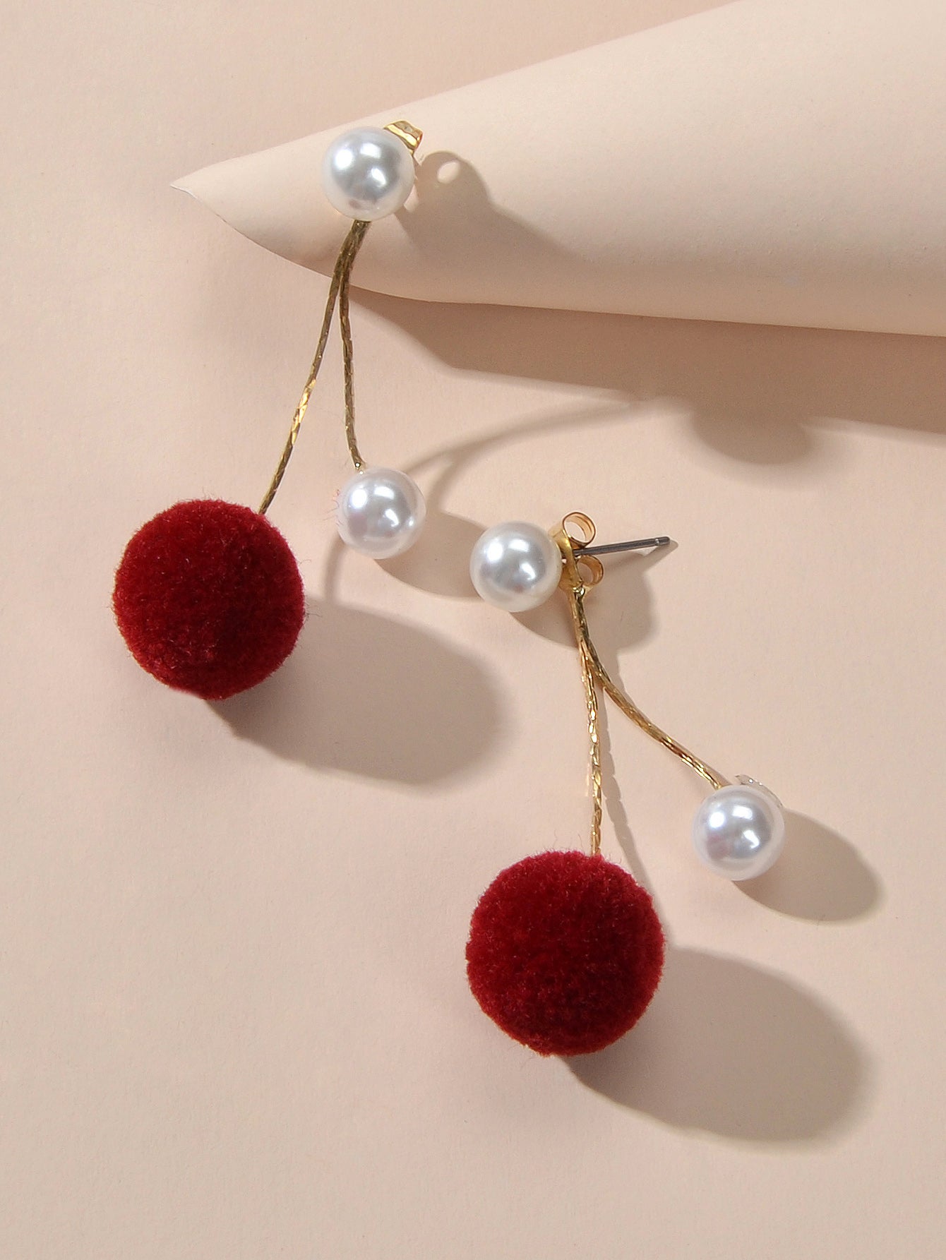 Retro Gold Chain Pearl Decor Ball Dangle Earrings Designer Jewellery Ear Jacket
