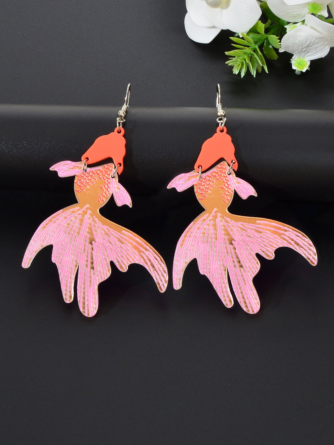 Vibrant Animal Pendant Earrings - Colorful Statement Jewelry for Nature Lovers