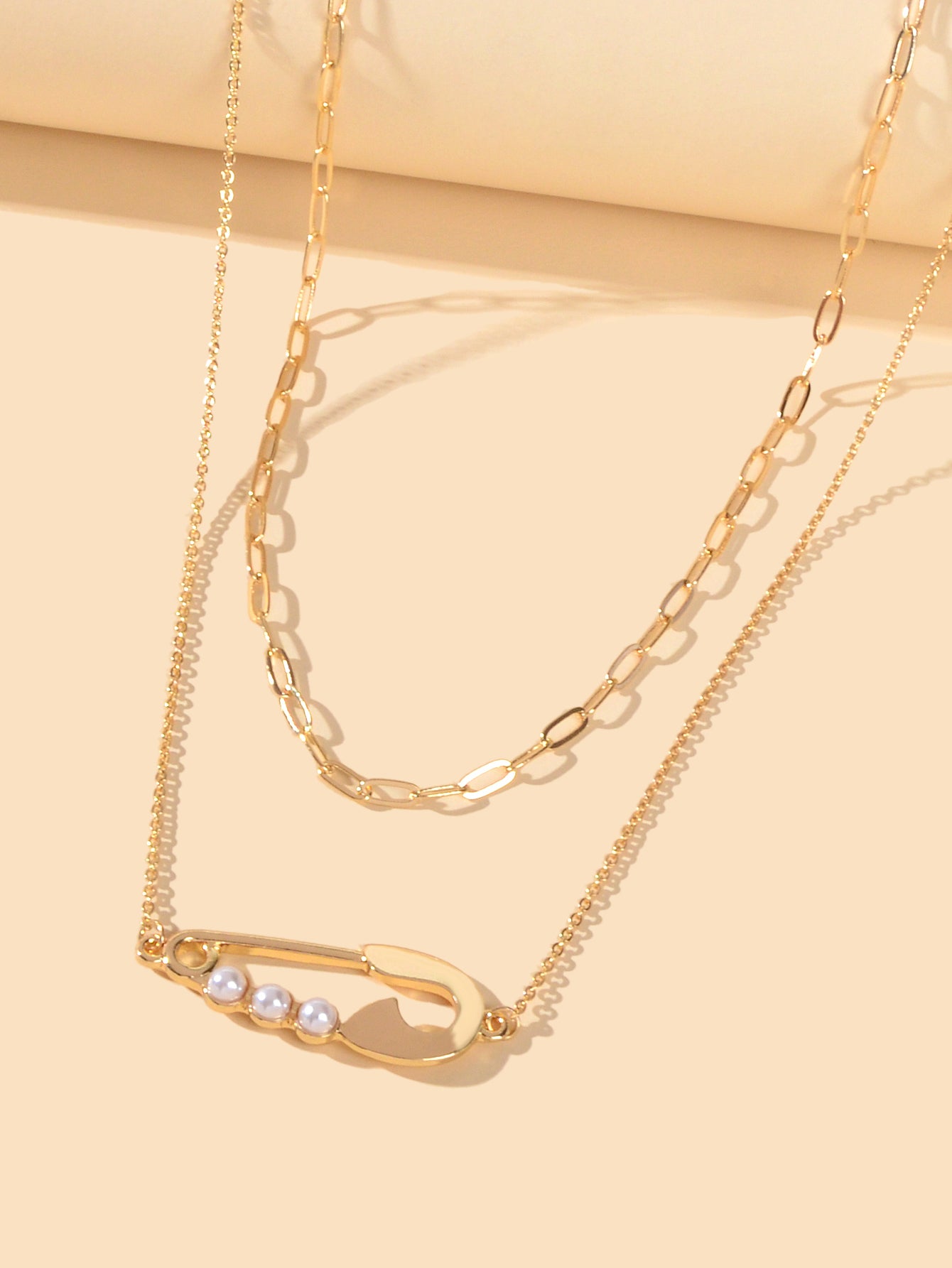 2pcs Popular Accessories Gold Chain Pearl Decor Pin Charm Necklace Women Jewelry