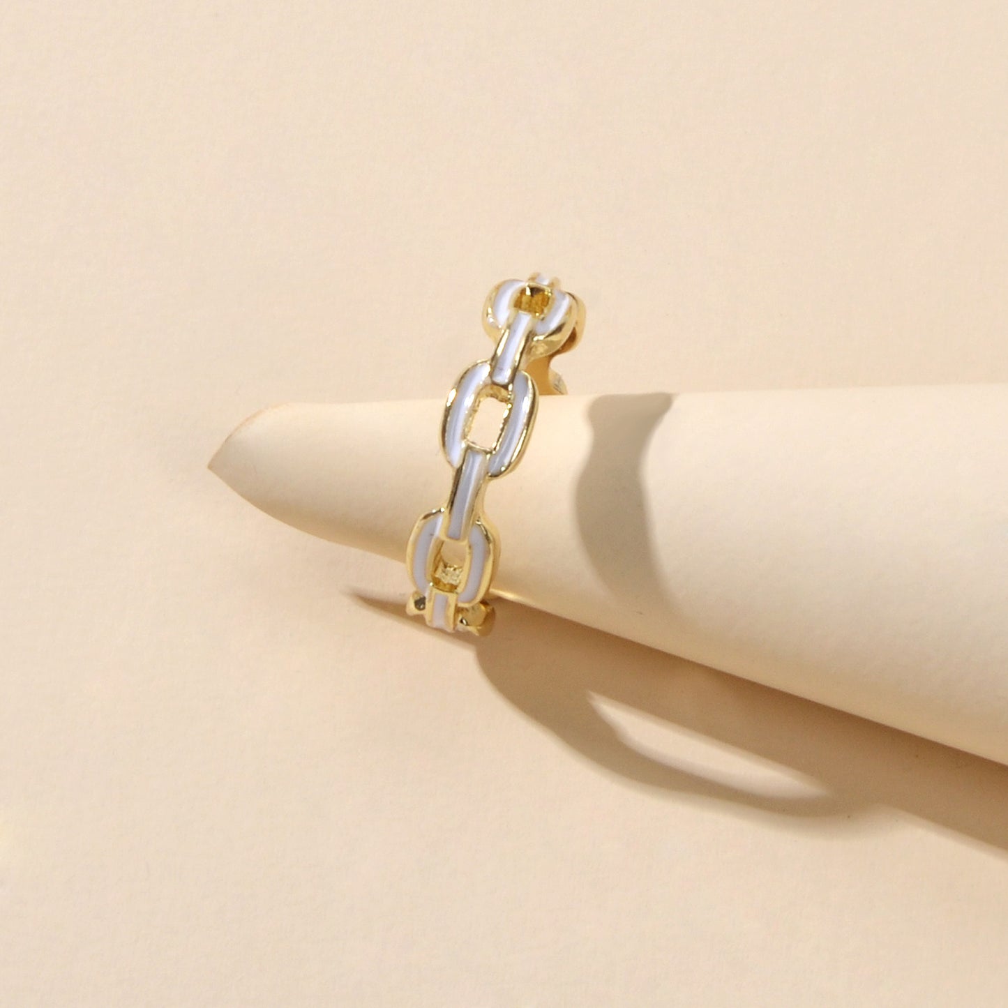Designer Jewellery Classic Band Women Black White Enamel Lock Chain Finger Ring