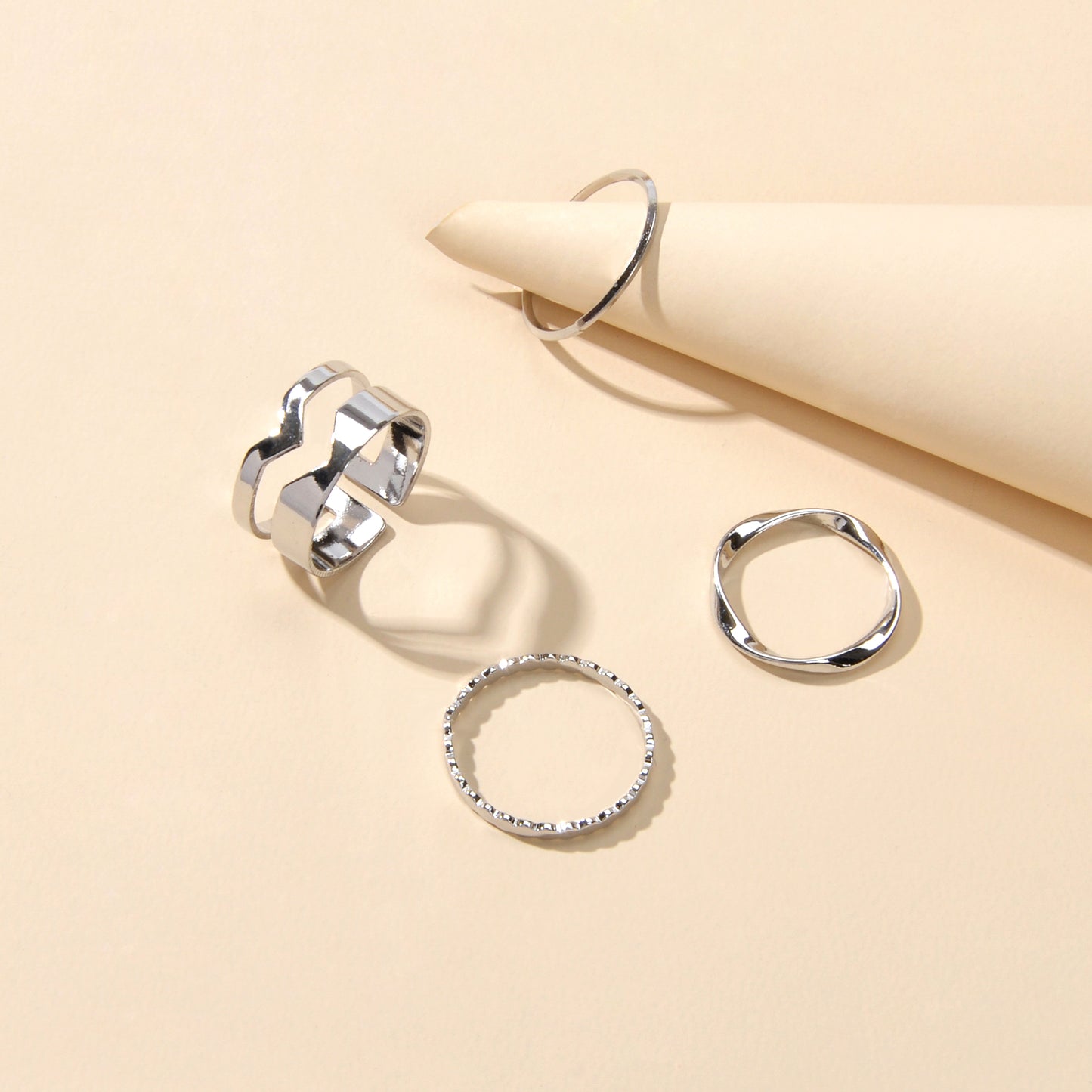 4 pcs Party Gold Silver Metal Geometric Multiple Stackable Midi Punk Finger Rings Set