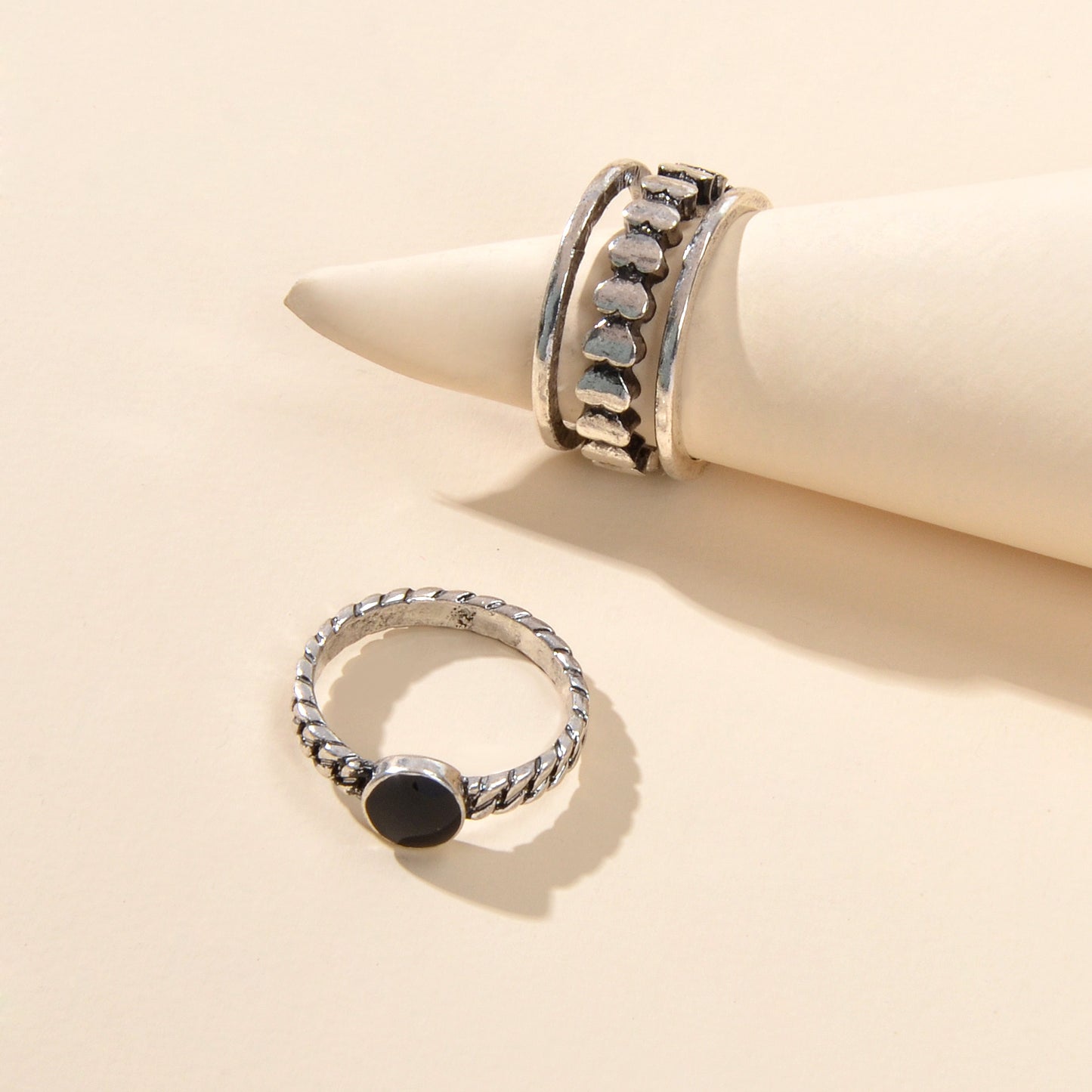 2pcs Oxidized Intricate Antique Silver Black Heart Stackable Multiple Ring Set
