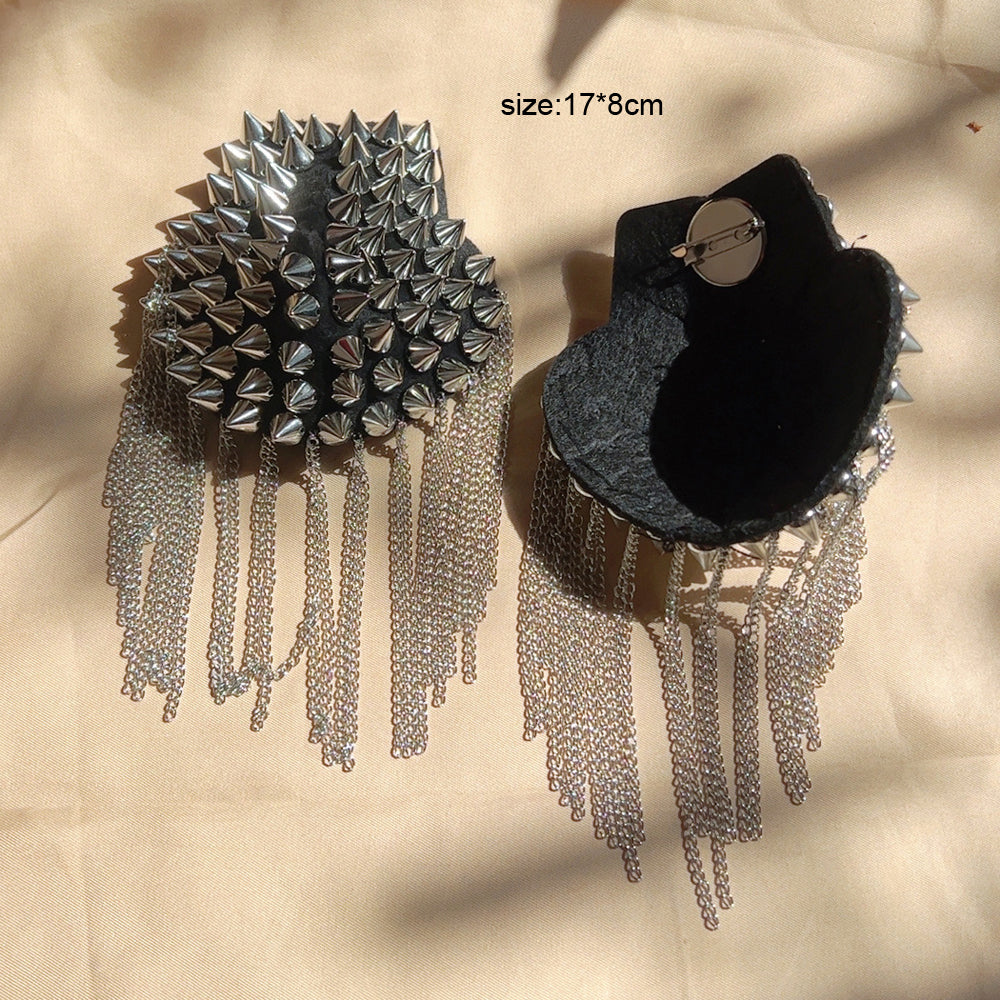 2pcs Fashionable Rivet Fringe Shoulder Epaulet Brooch Edgy Accessories