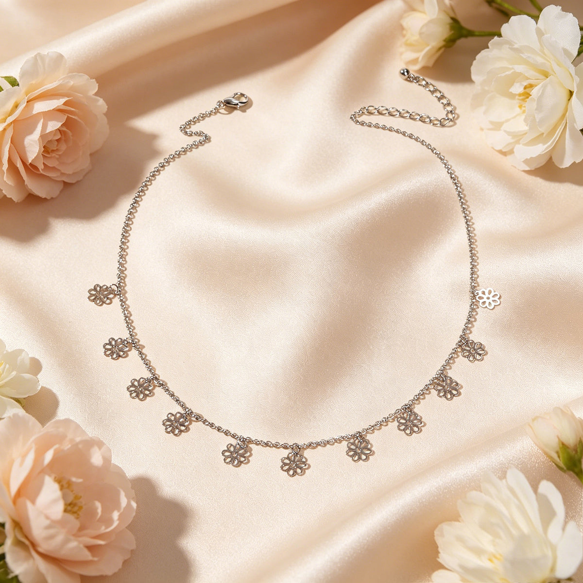 Minimalist Style Gold Silver Flower Charm Necklace Fashion Women Accessories