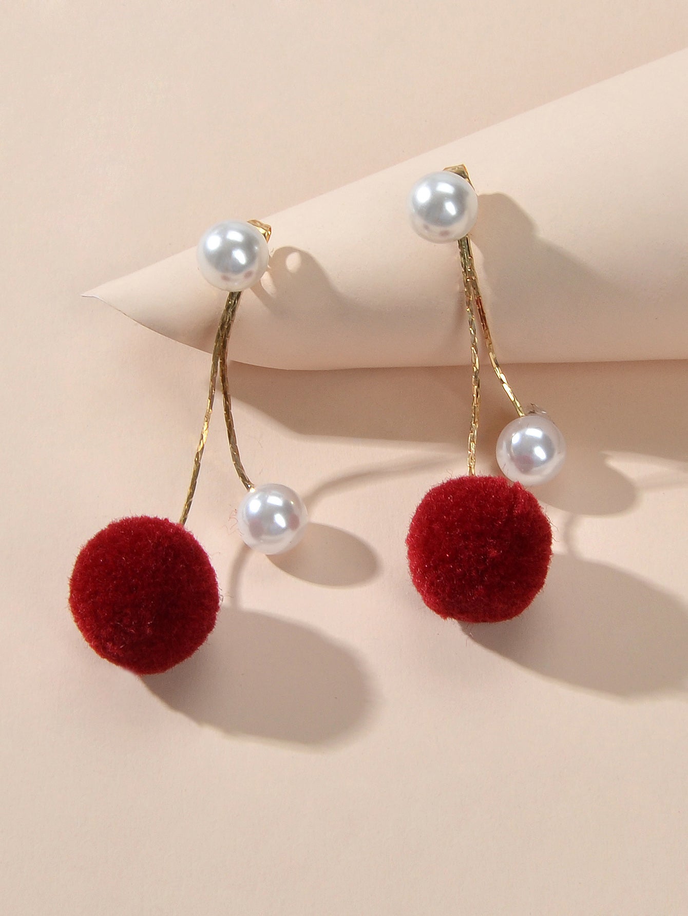 Retro Gold Chain Pearl Decor Ball Dangle Earrings Designer Jewellery Ear Jacket