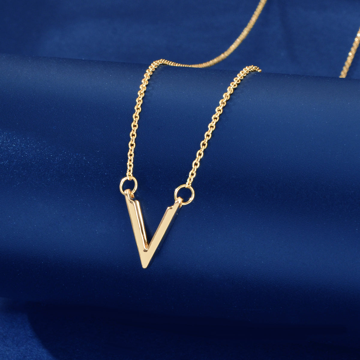 Initial V Pendant Necklace Victory Geometric Choker Boho Chain Lover Jewellery