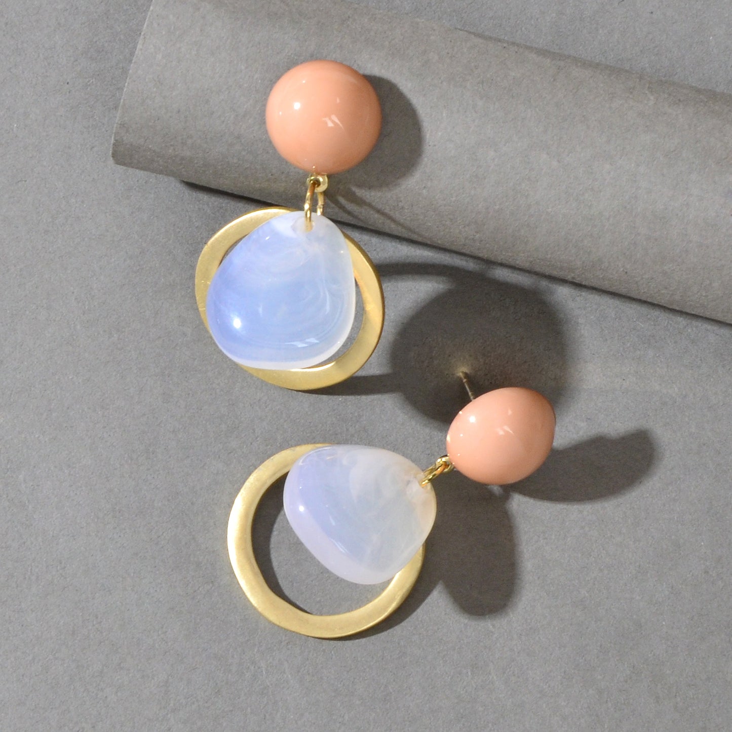 Elegant Round Water Drop Beads Gold Circle Dangle Hypoallergenic Stud Earrings