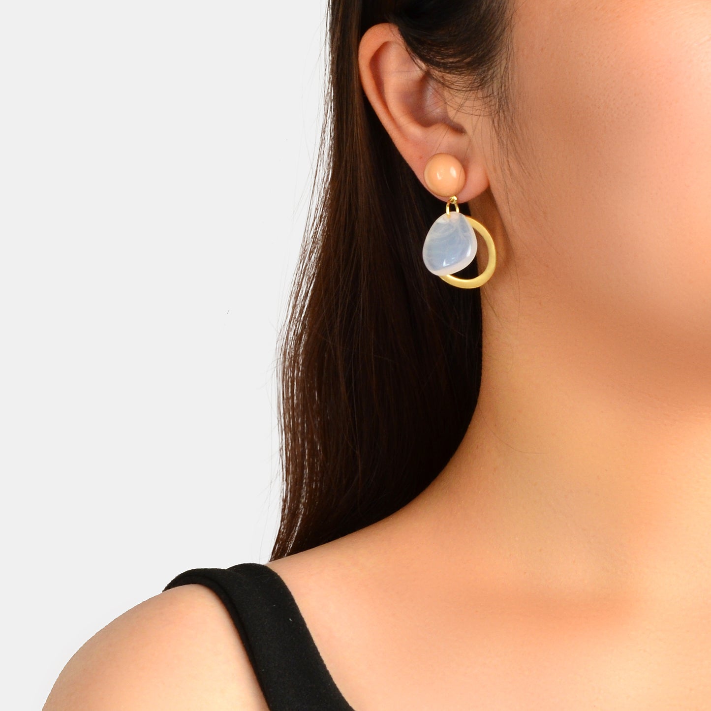 Elegant Round Water Drop Beads Gold Circle Dangle Hypoallergenic Stud Earrings