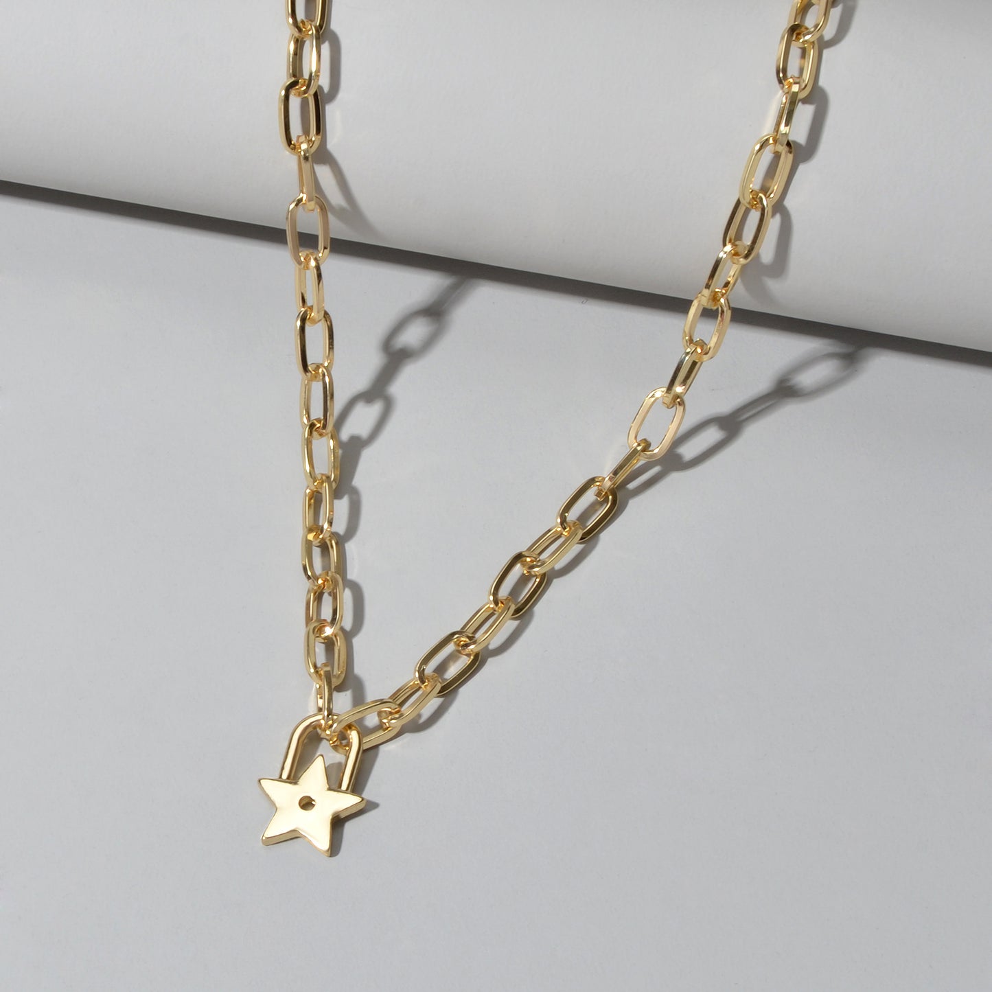 Trendy Jewellery Gold Paperclip Chain Star Lock Pendant Collar Choker Necklace