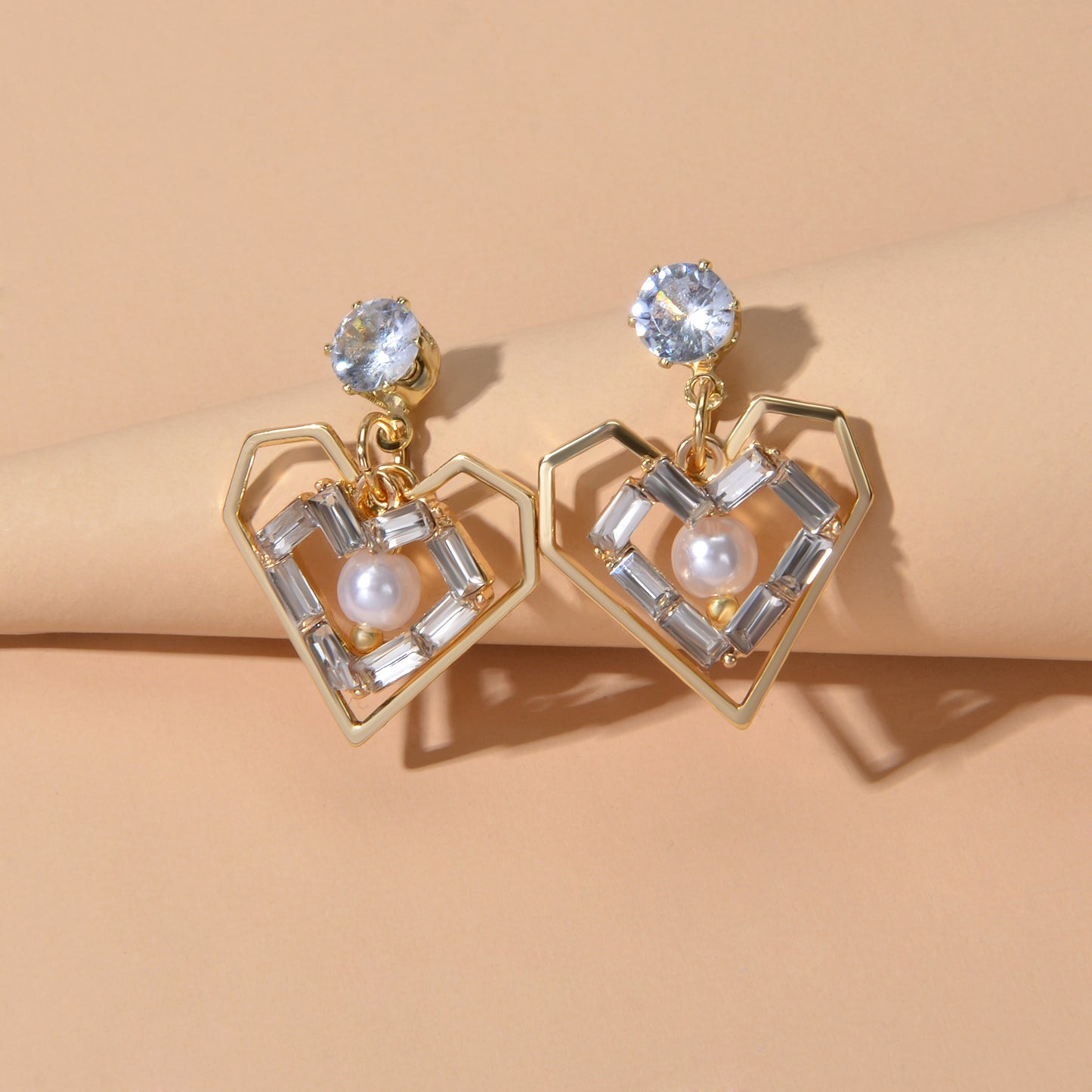Textured Faux Pearl Cubic Zirconia Decor Heart Dangle Love Earrings for Wedding