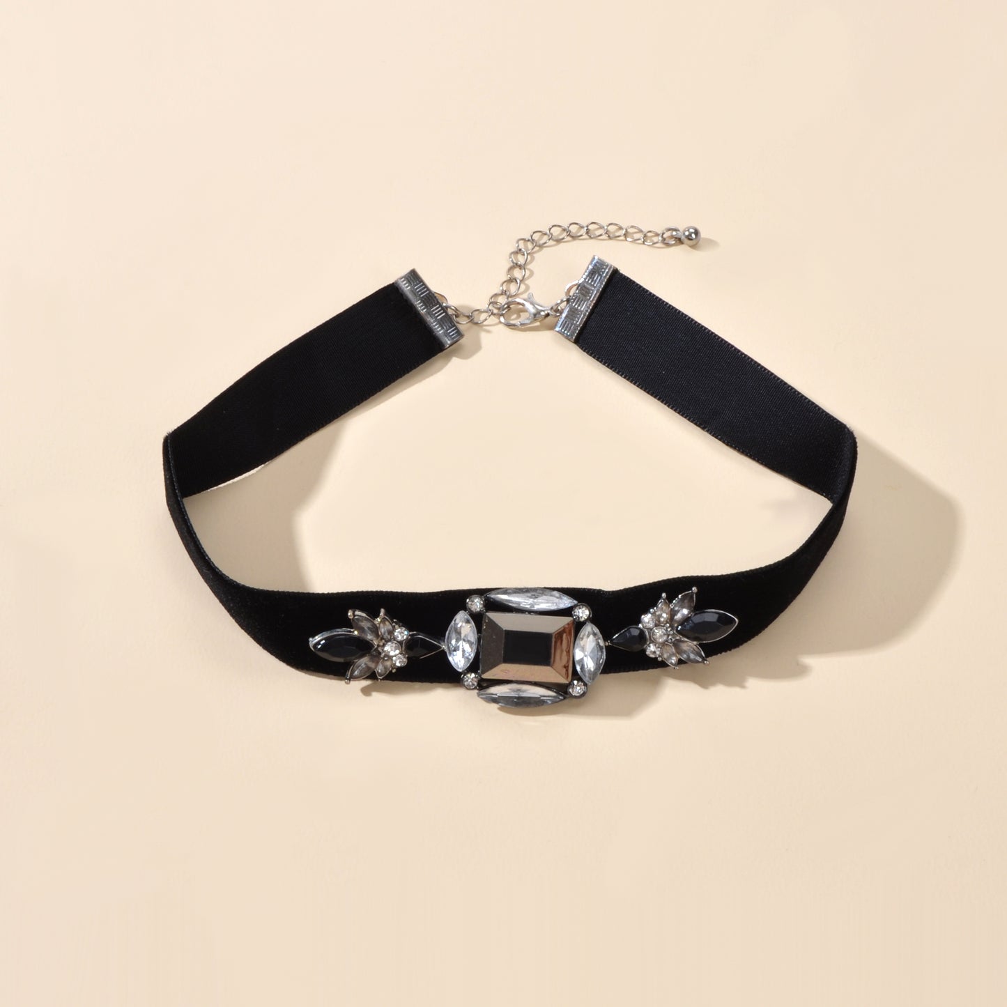 Retro Jewellery 90s Rhinestone Black Velvet Short Tattoo Choker Grunge Necklace