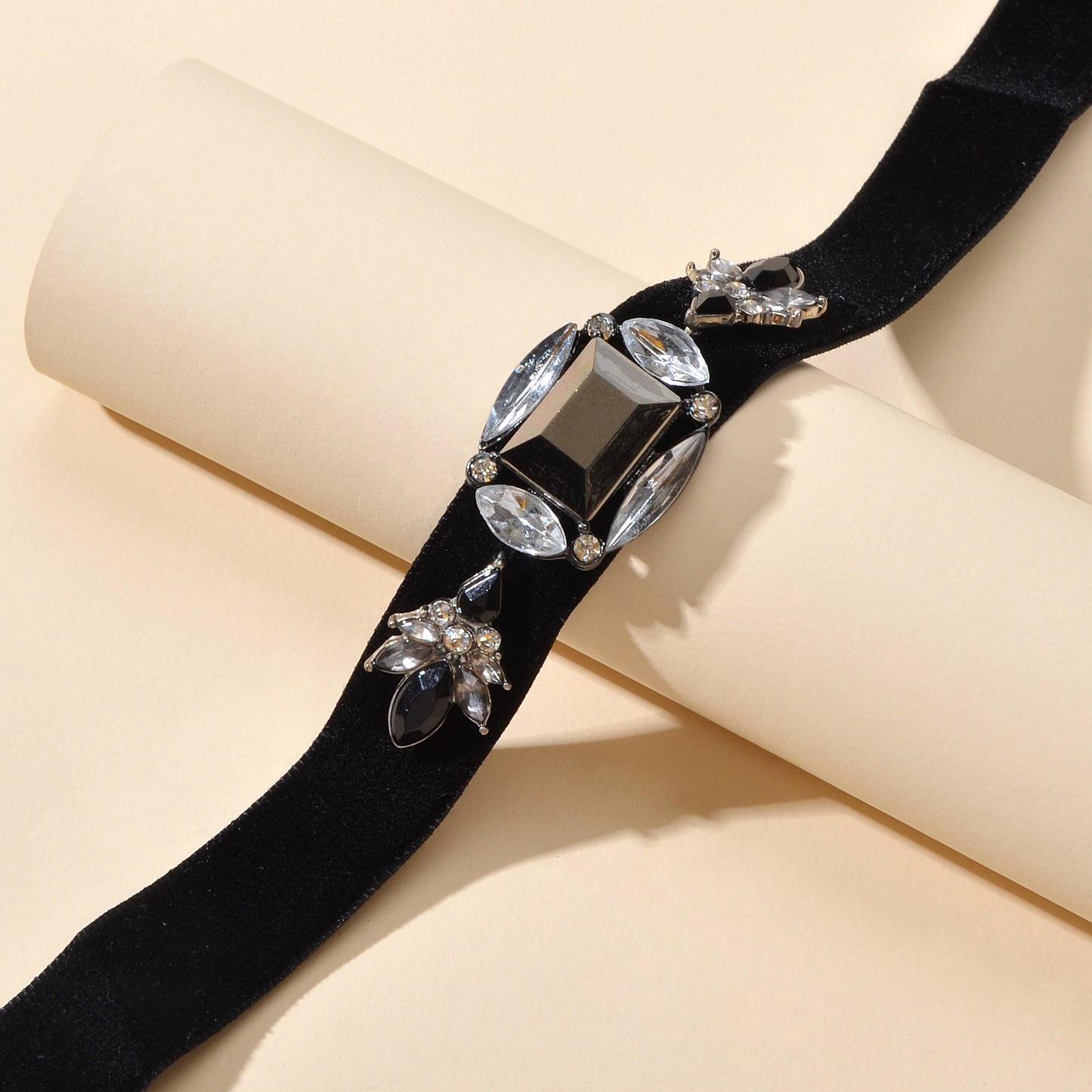 Retro Jewellery 90s Rhinestone Black Velvet Short Tattoo Choker Grunge Necklace