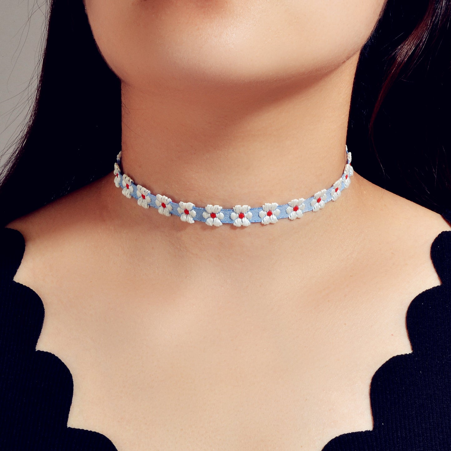 Retro Style 90s Blue Ribbon White Flower Tattoo Choker Necklace Short Collar