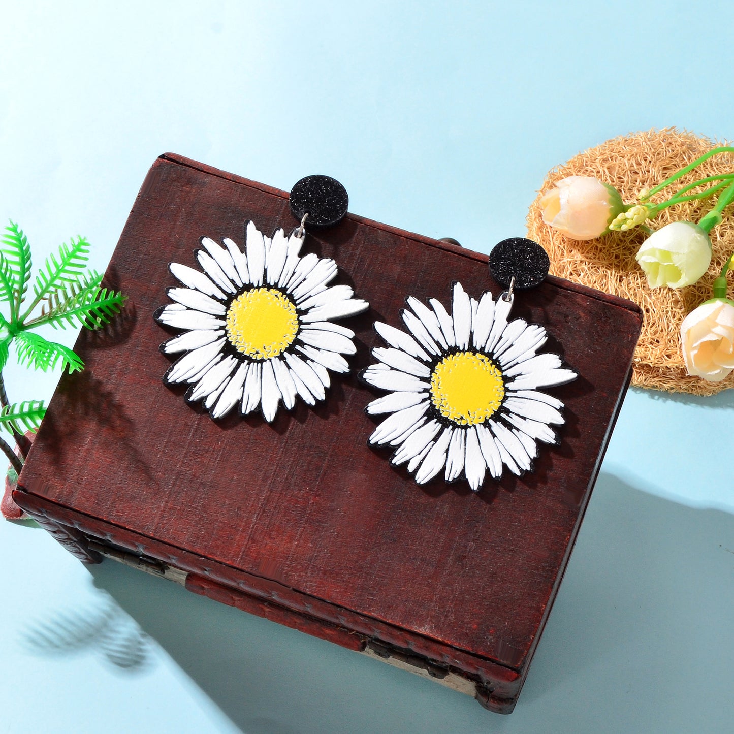 Romantic White Flower Daisy Acrylic Dangle Earrings Women Party Holiday Jewelry