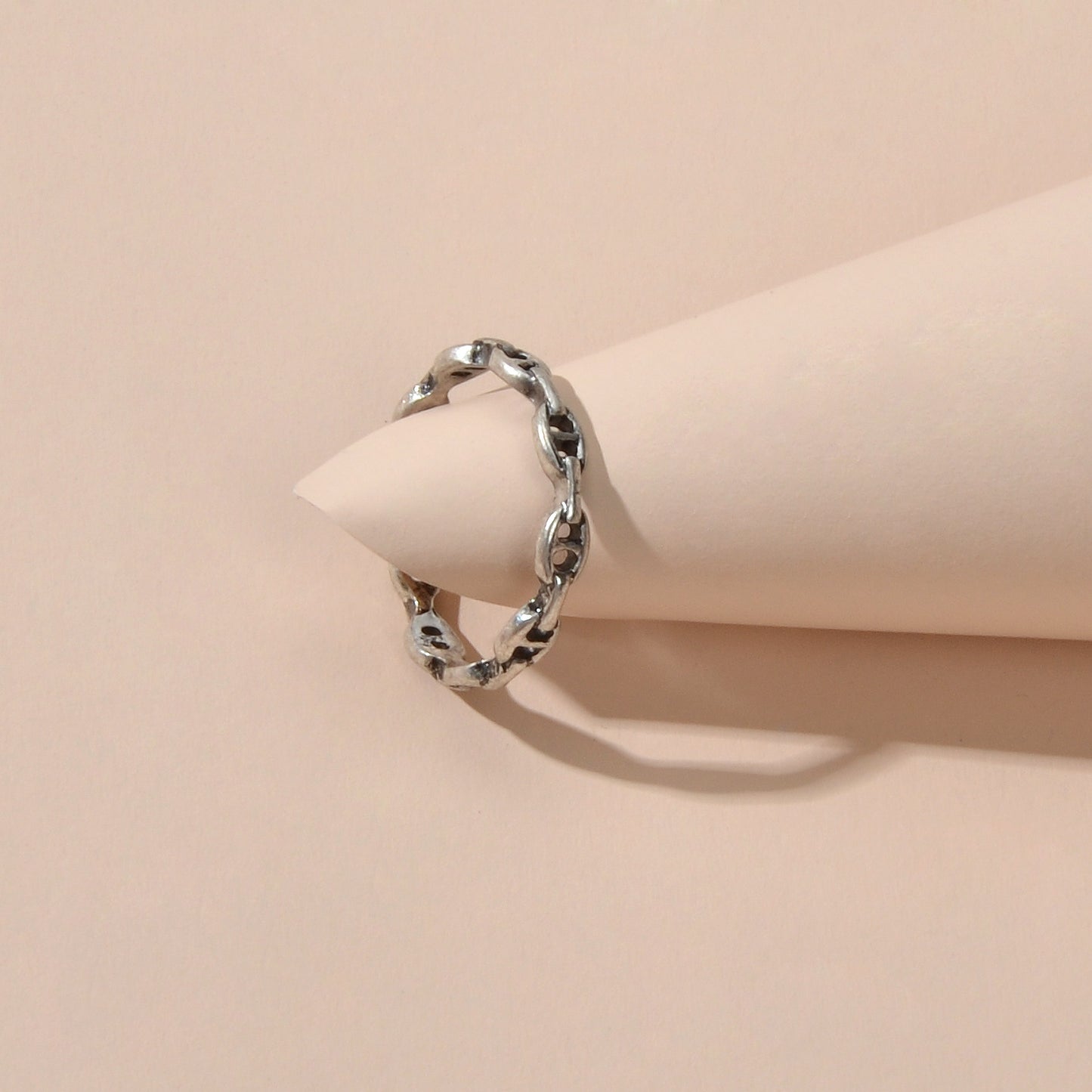 Minimalist Design Silver Metal Finish Lock Link Cool Punk Goth Open Finger Ring