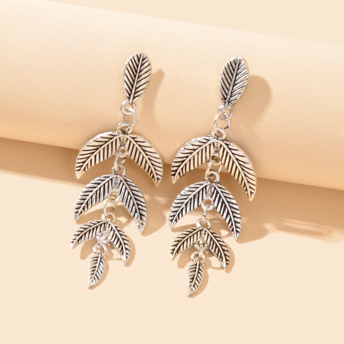 Vintage Accessories Antique Silvery Leaf Dangle Earrings for Women Daily Holiday Jewelry
