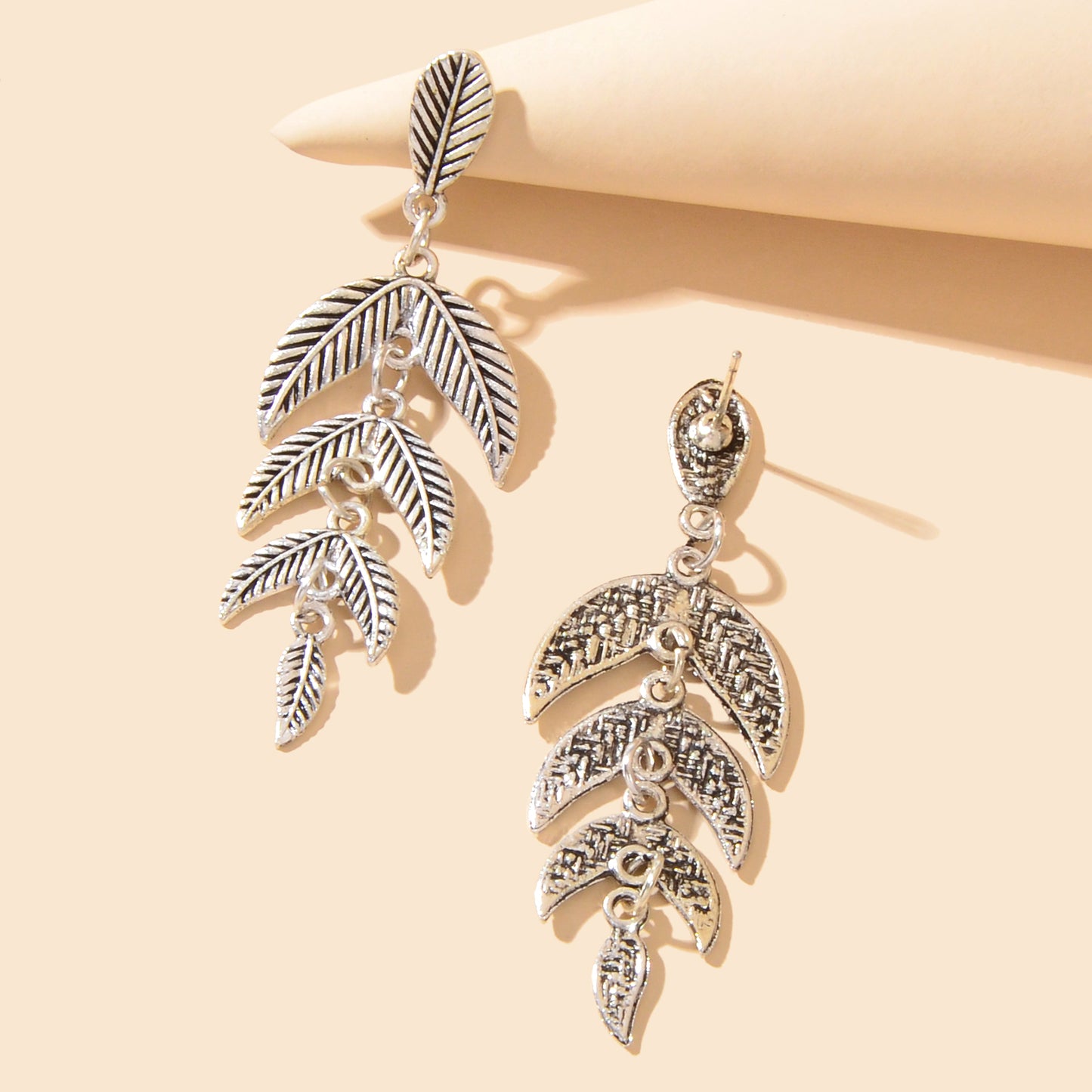 Vintage Accessories Antique Silvery Leaf Dangle Earrings for Women Daily Holiday Jewelry
