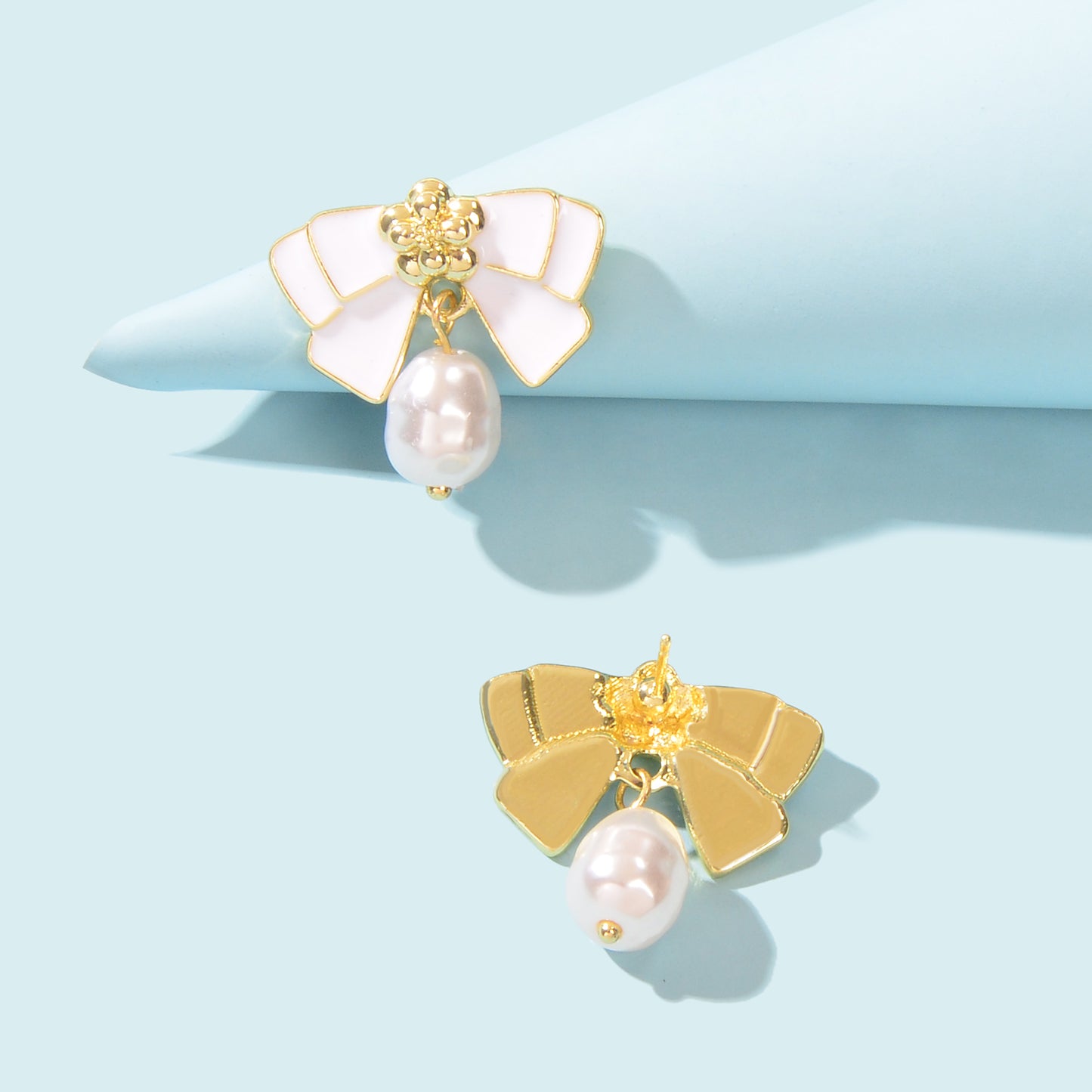 Retro Jewellery Pearl Charm White Black Enamel Bow Tie Hypoallergenic Earrings