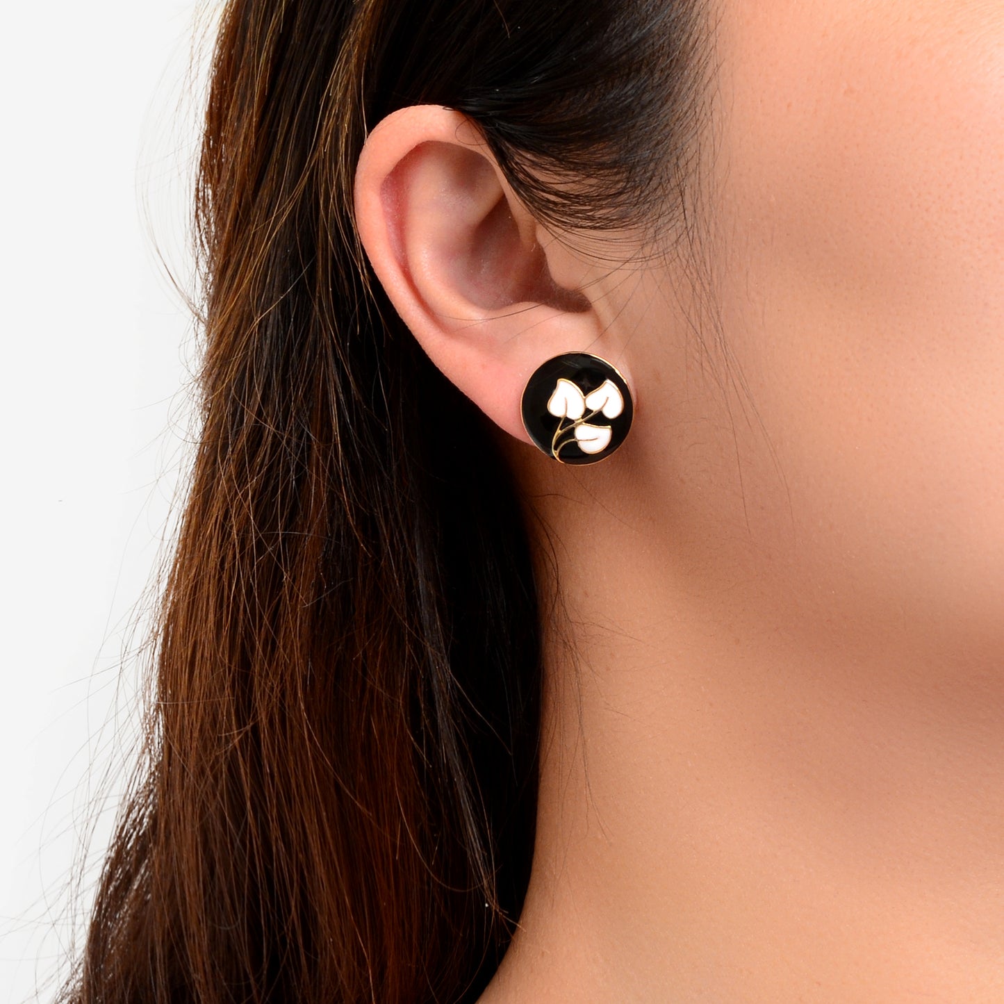 Retro Party Daily Jewelry Women White Leaf Black Round Enamel Stud Earrings