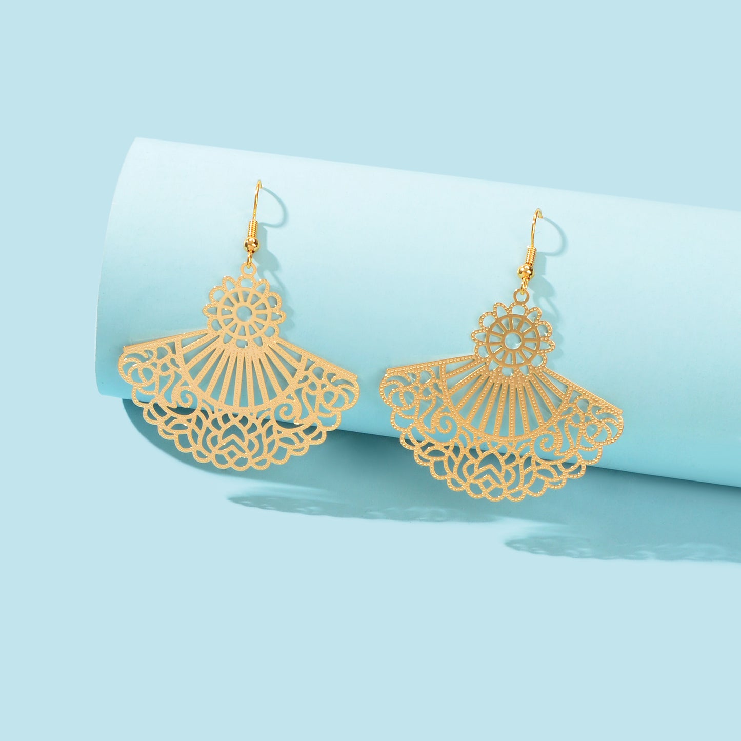 Vintage Royal Golden Hollow Flower Fan Shape Dangle Drop Earrings Elegant Weddings Party Vacation Jewelry