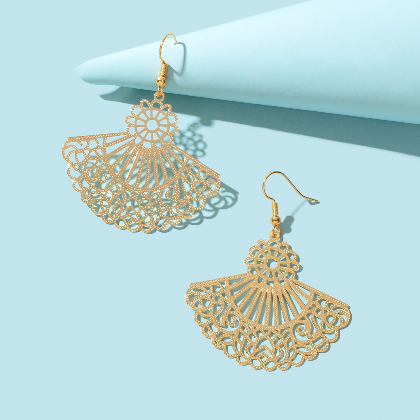 Vintage Royal Golden Hollow Flower Fan Shape Dangle Drop Earrings Elegant Weddings Party Vacation Jewelry