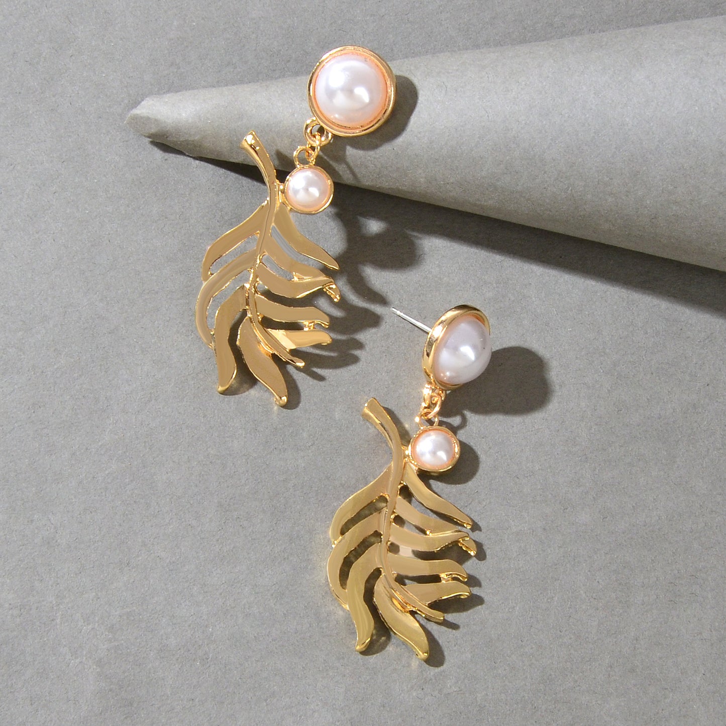 Fashion Party Daily Jewelry Imitation Pearl Decor Golden Leaf Design Metal Dangle Earrings