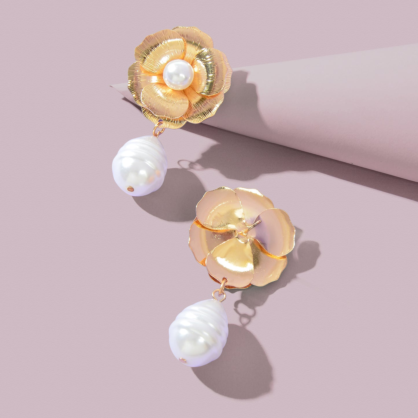 Vintage Luxury Golden Flower Imitation Pearl Waterdrop Pendant Earrings Party Wedding Jewelry