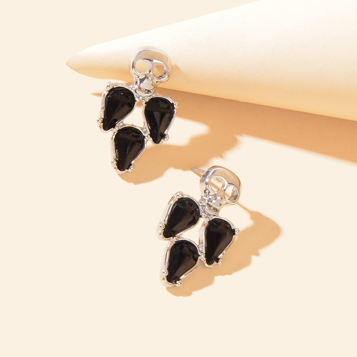 Punk Rock Style Black Water Drop Silvery Skull Stud Earrings Fashion Jewelry