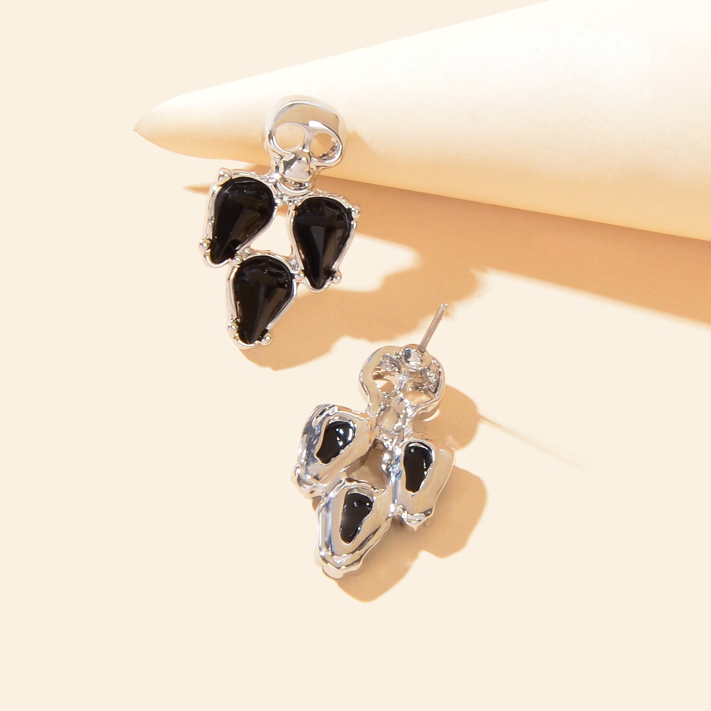 Punk Rock Style Black Water Drop Silvery Skull Stud Earrings Fashion Jewelry