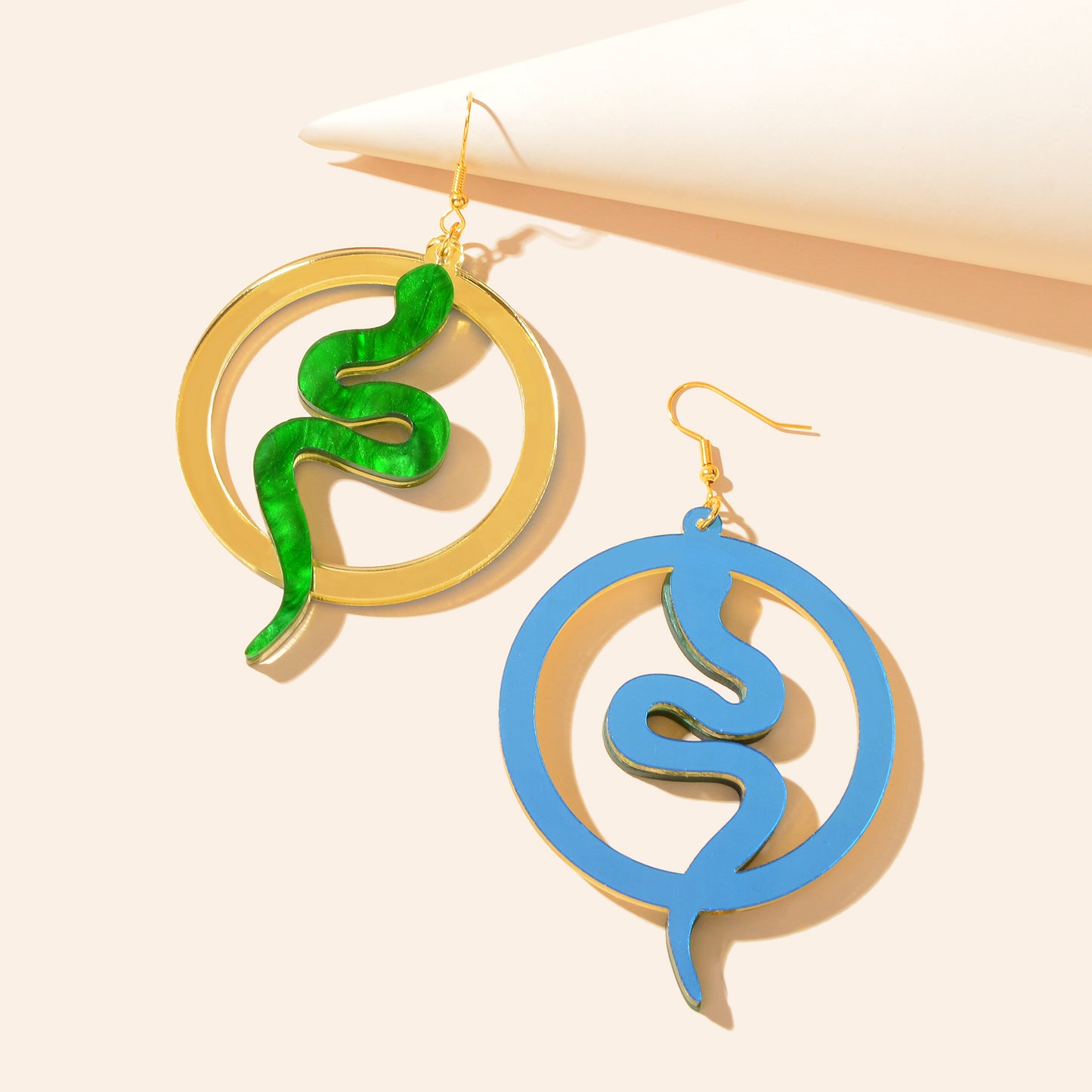 Funky Jewelry Golden Circle Green Snake Acrylic Dangle Earrings Fashion Accessories